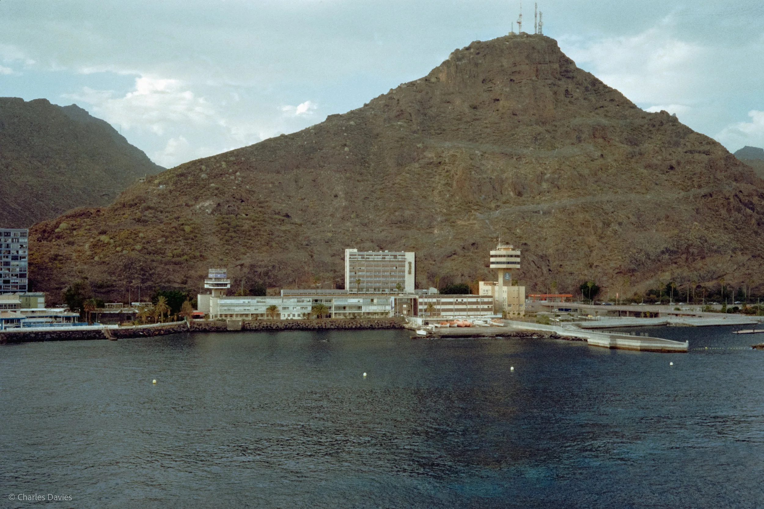 Roll 15 - 2024 - Europe - Spain - Santa Cruz de Tenerife - Kodak Gold 200 - Olympus 35DC - 35mm - Film - Colour 
