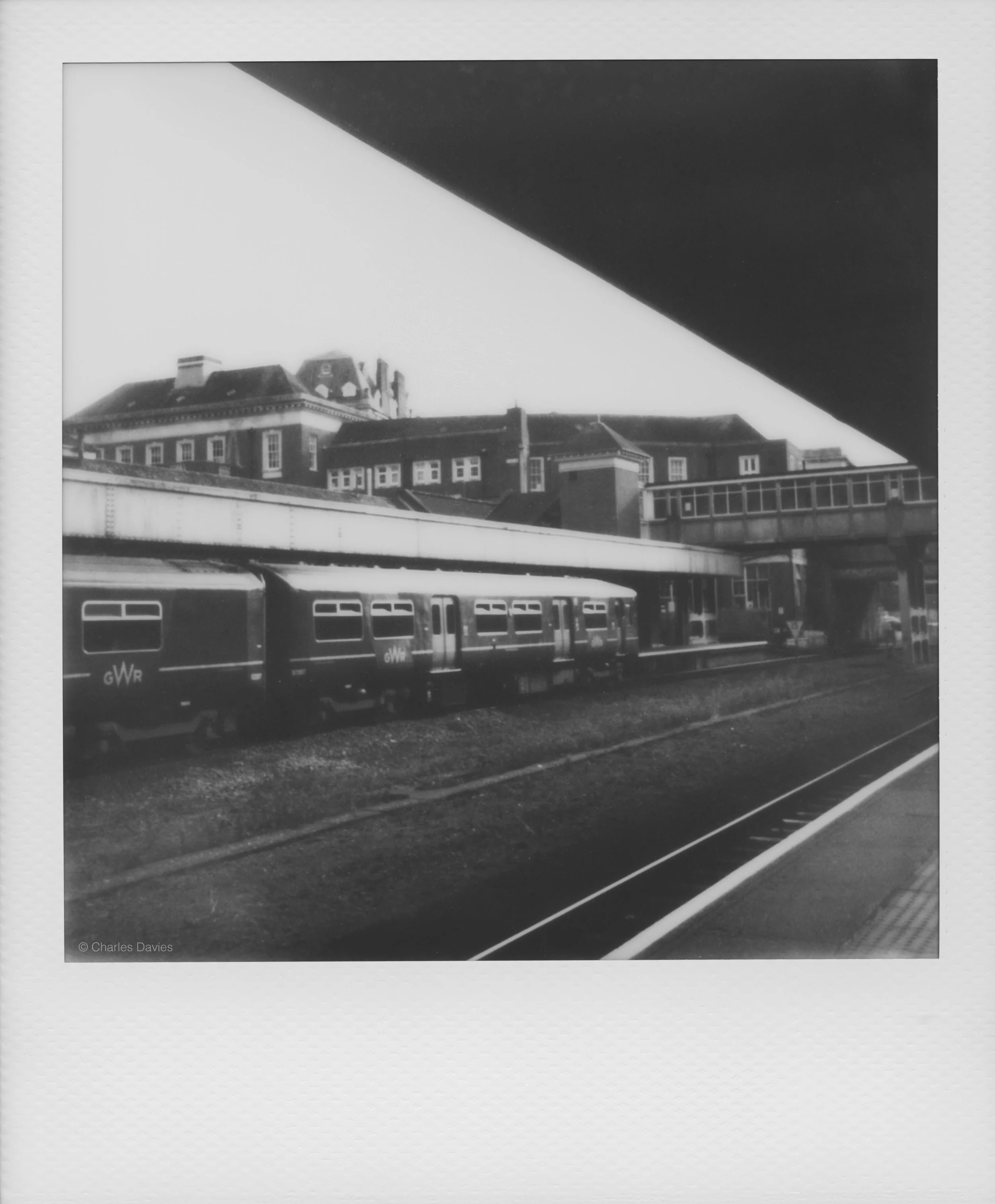 19 - 2022 - Polaroid Now.jpg