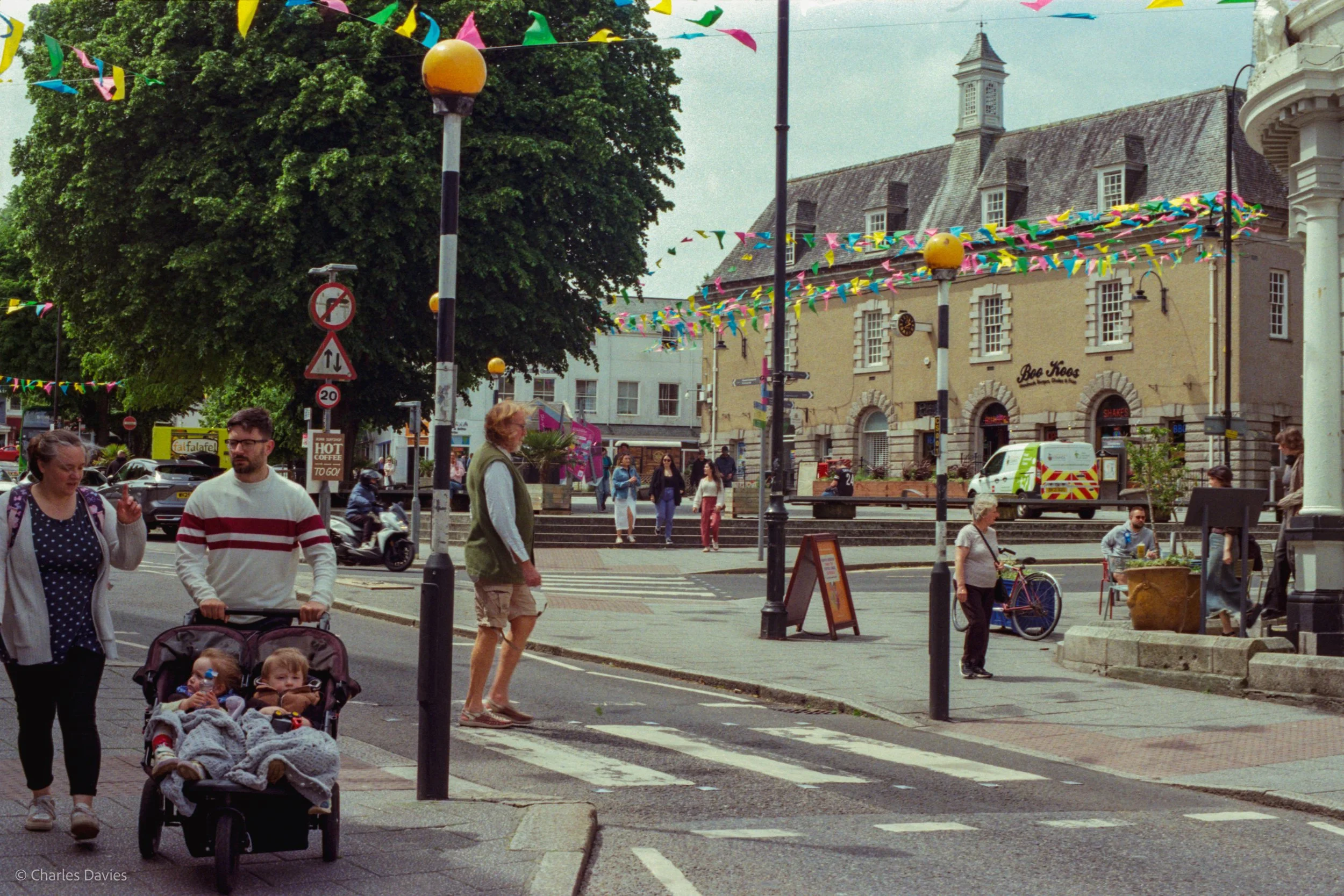 Roll 32 - 2025 - Europe - United Kingdom - Falmouth - Kodak Pro Image 100 - Contax RTS - 35mm - Film - Colour