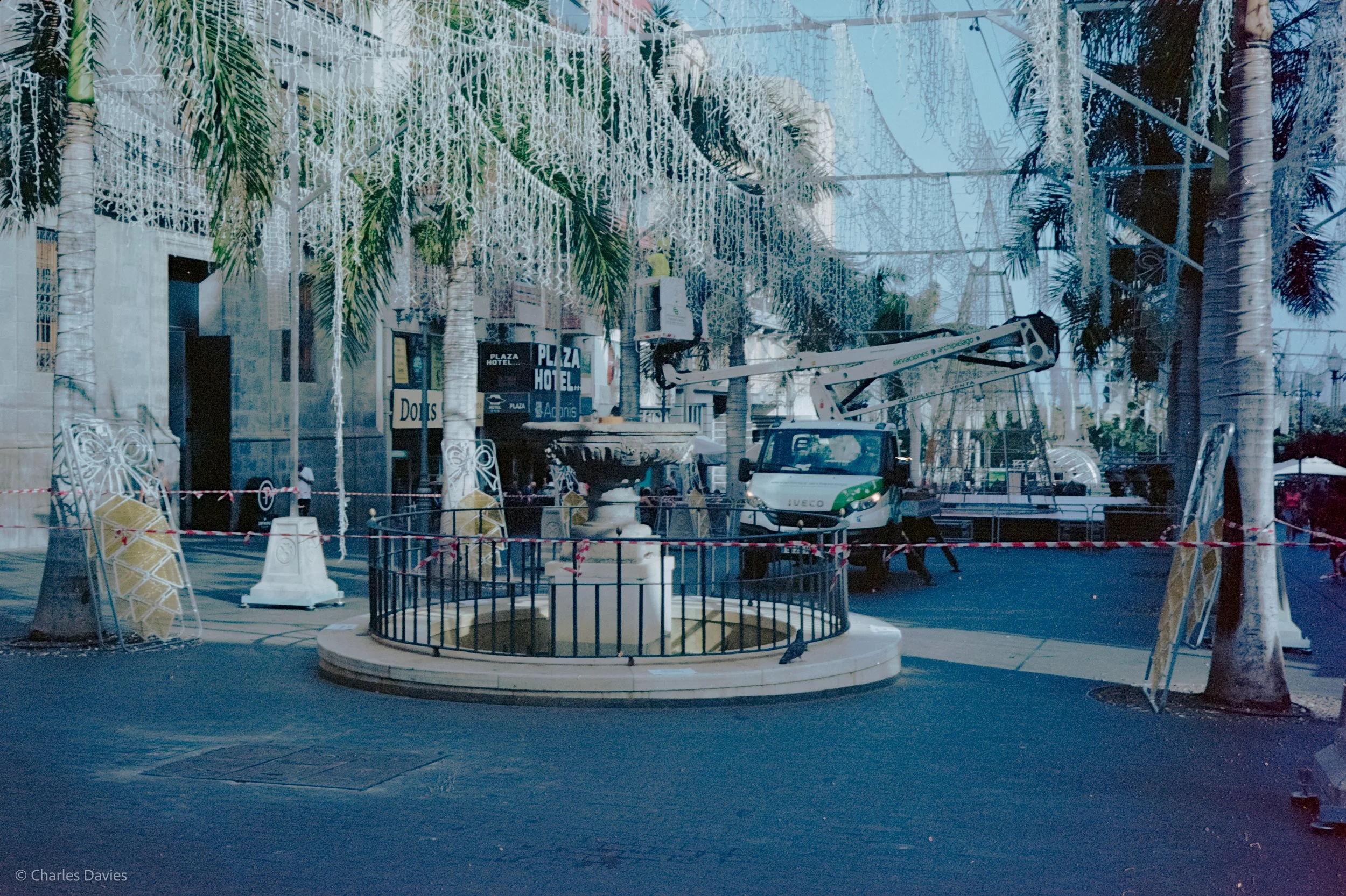 Roll 14 - 2024 - Europe - Spain - Santa Cruz de Tenerife - Kodak Portra 160 - Olympus 35DC - 35mm - Film - Colour 