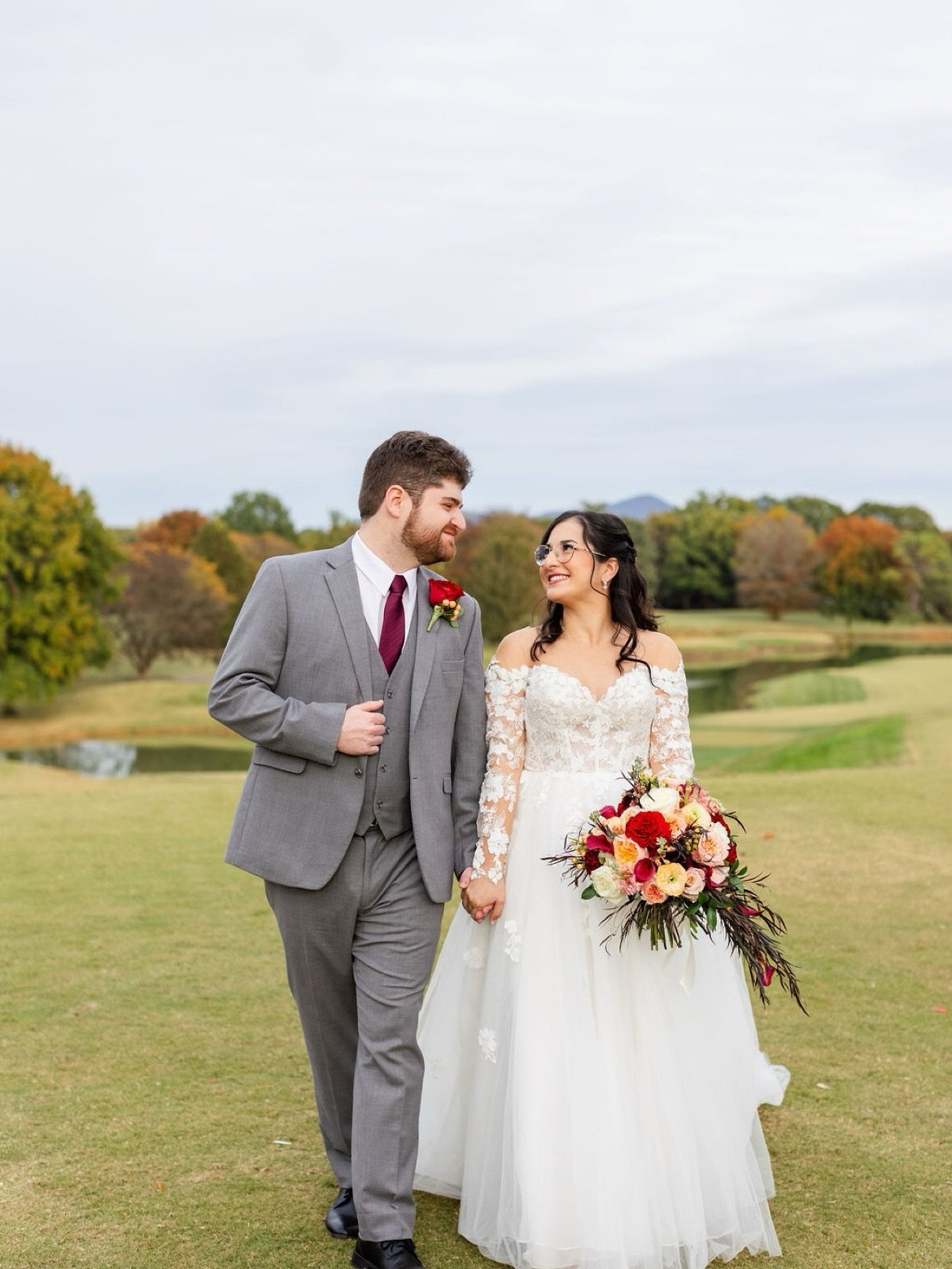Victoria &amp; Elliot - Happy First Anniversary! 
.
.
.
Sharing some of our favorite moments from this special October wedding - one year later. ✨💐🎂

Vendor team:
Photography | @wholeheartstudios 
Church | St. Elias Maronite Catholic Church
Venue |