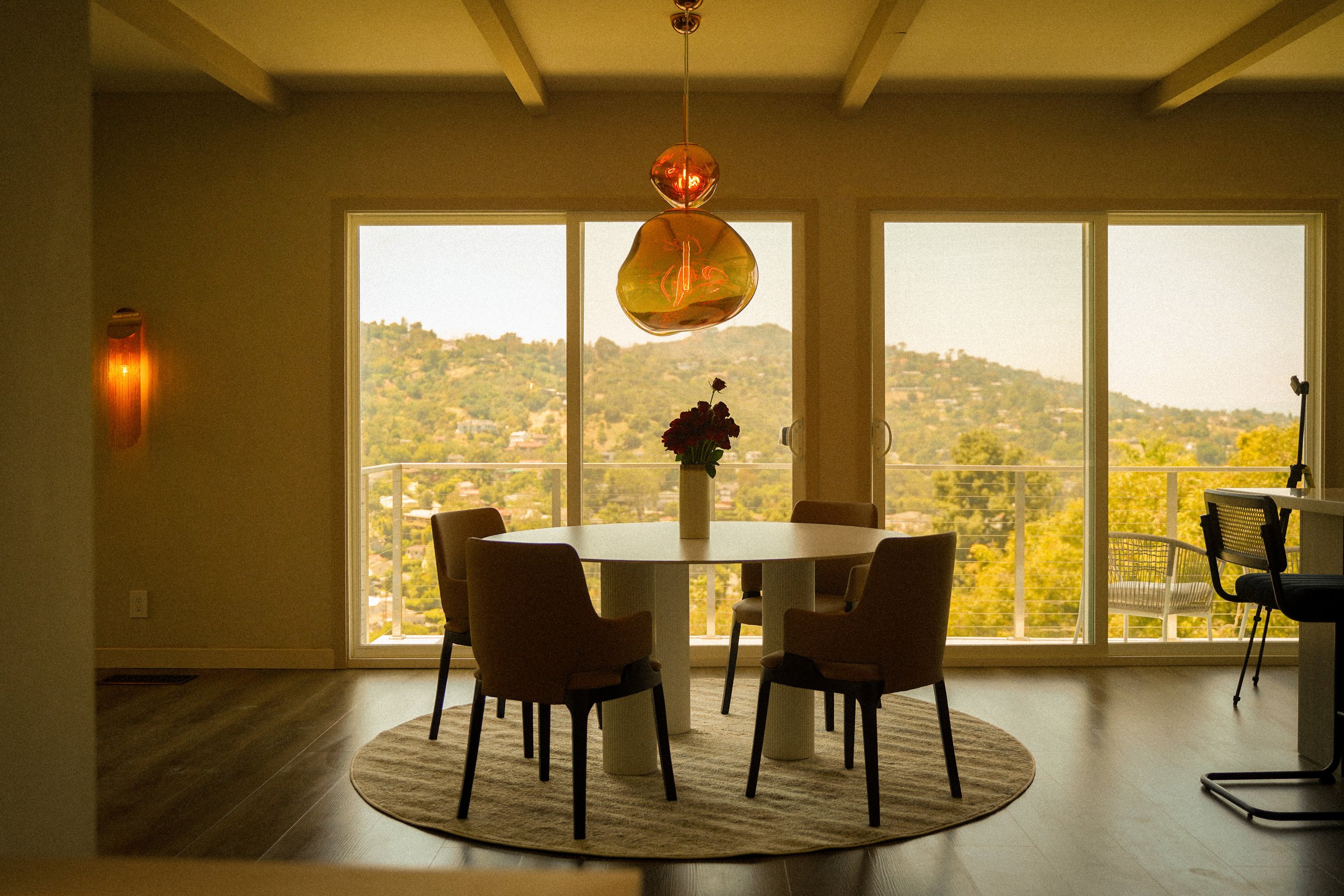Dining 2.jpg