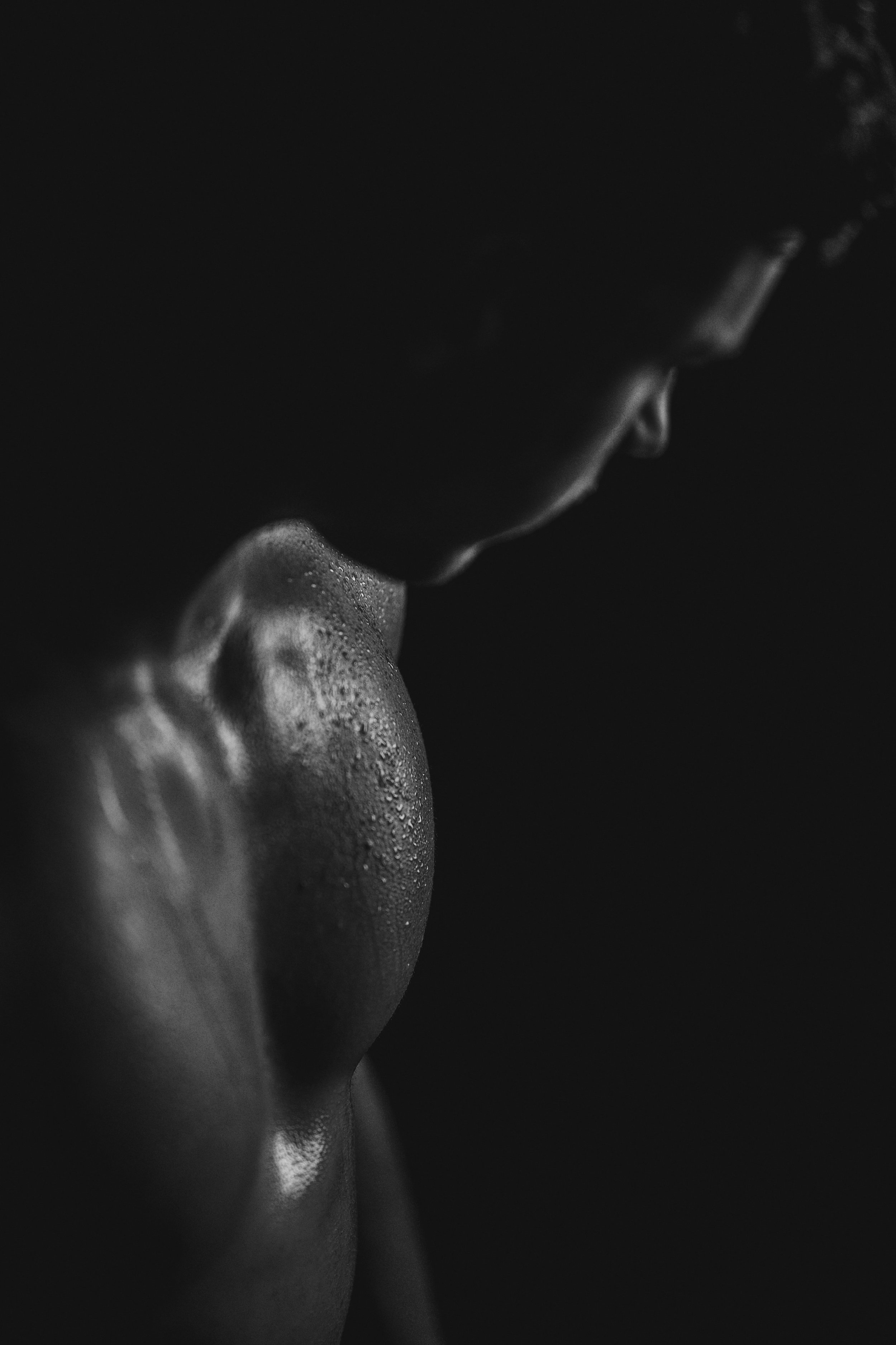 Shirtless male 2.jpg