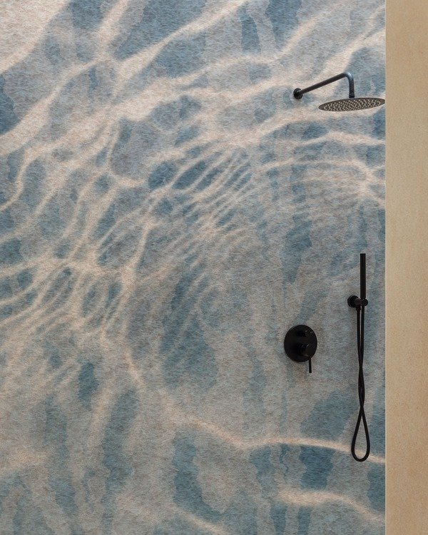 Reimagine wet spaces into artistic sanctuaries with Reflex from @wallanddeco's revolutionary Aquabout Wet System. These custom wallcoverings prove that moisture-prone areas like bathrooms and kitchens need never compromise on style.

Naples FL design