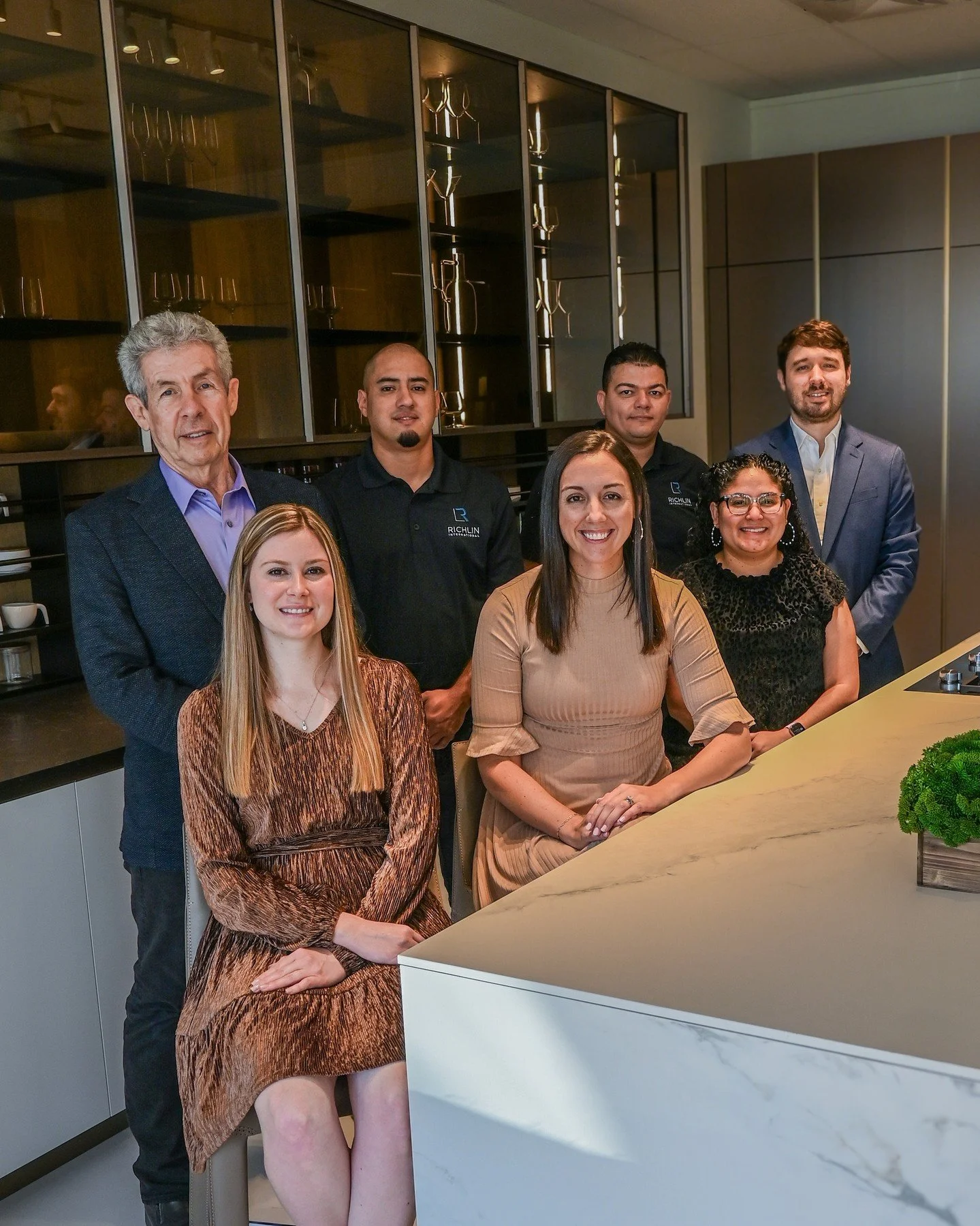 Wishing you and yours a very Merry Christmas filled with warmth, joy, and the comfort of beautiful spaces shared with loved ones. 

Naples FL design, SWFL design, european design, european furnishings #SWFLbuilders #shoppesatvanderbilt #SWFLcontempor