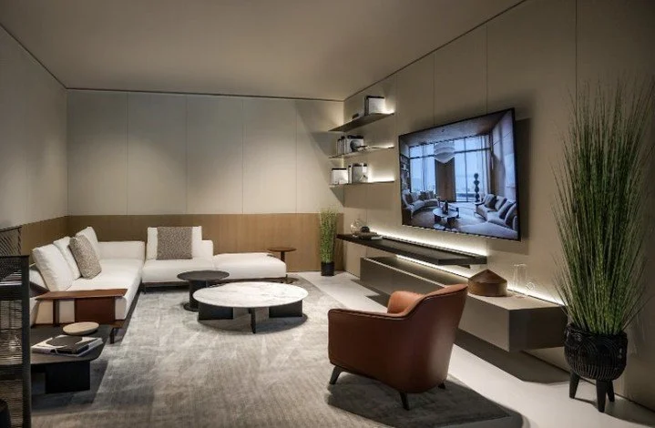 More than a gallery of exceptional pieces, our showroom is a living reference for what interiors can become when ideas are elevated through expert collaboration. 
At Richlin International, every conversation starts with listening and evolves with con