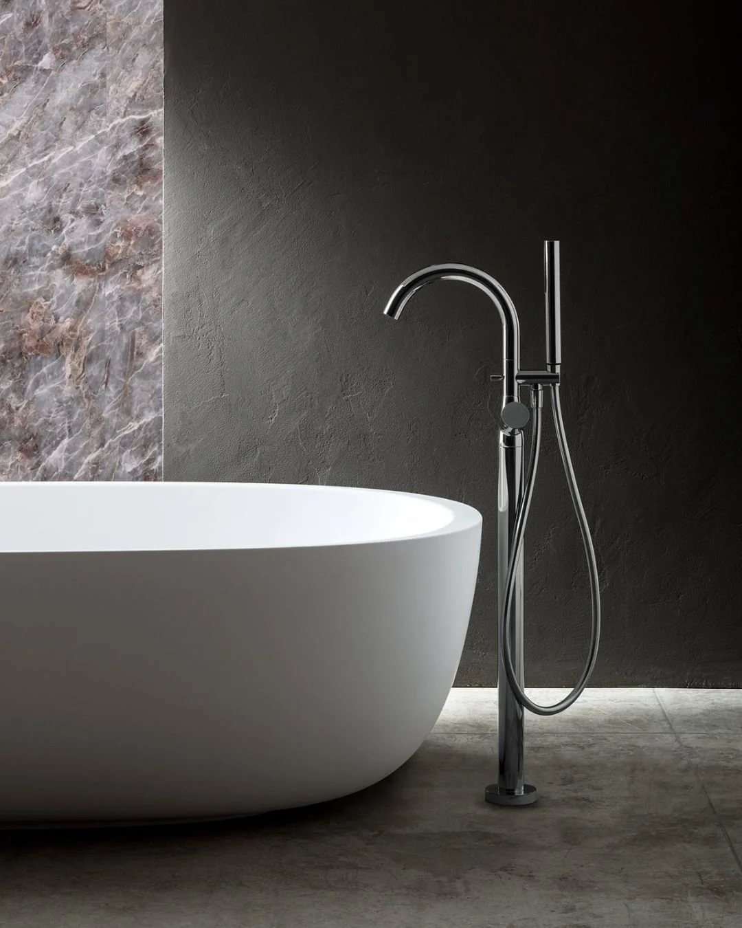 Fixture design reduced to pure geometry. The Nostromo collection by @fantini_official, designed by Davide Vercelli and engineered in Italy, expresses minimalist precision through cylindrical forms and angular intersections. Built to meet coastal clim