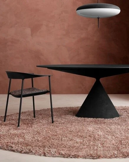 Atmospheric texture underfoot. The Fogg rug by @kasthall creates shifting visual depth through graduated color transitions and varied pile heights. Hand-tufted in Swedish wool, Fogg introduces subtle movement across floor planes, a pattern emerging f