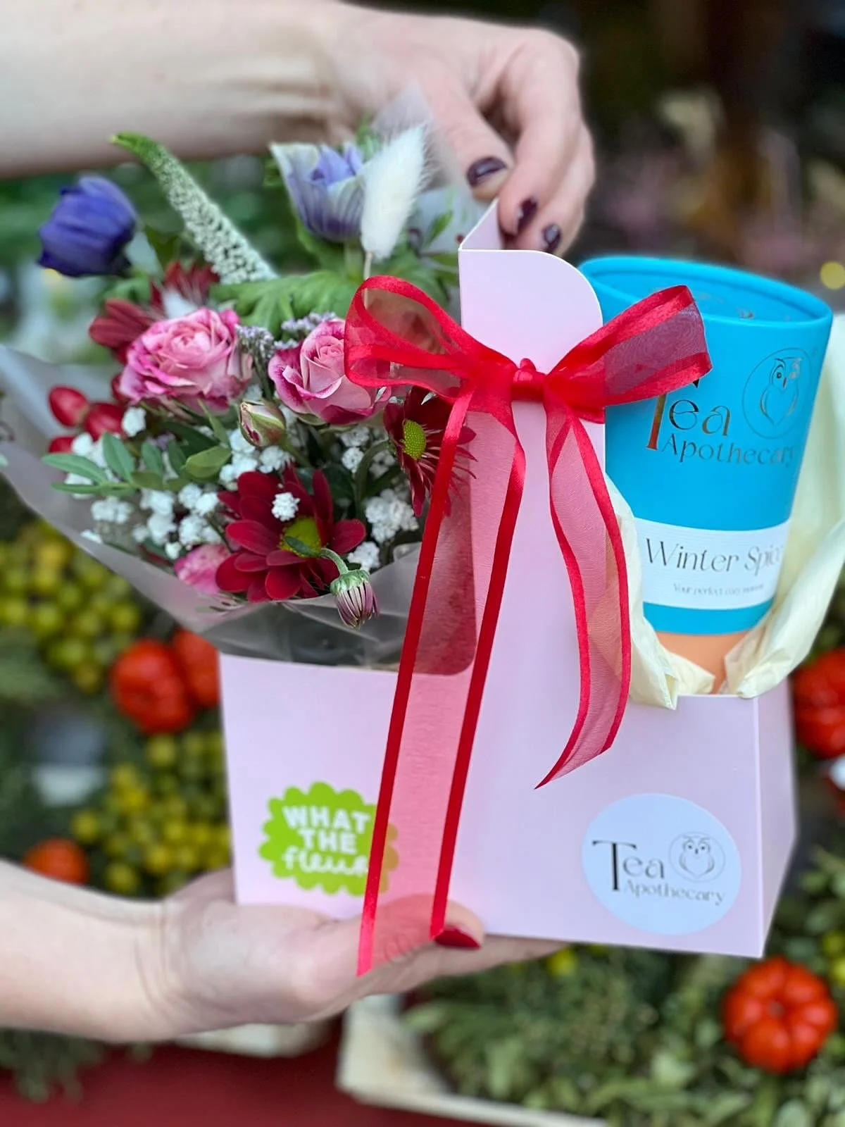 The perfect gift for TEA &amp; FLOWER lovers! ☕️🌸💕

Looking for a last minute gift idea for someone who loves the finer things in life, flowers AND tea? 
Well don&rsquo;t we have a pretty solution for you! 😍

You might remember back in the Spring 