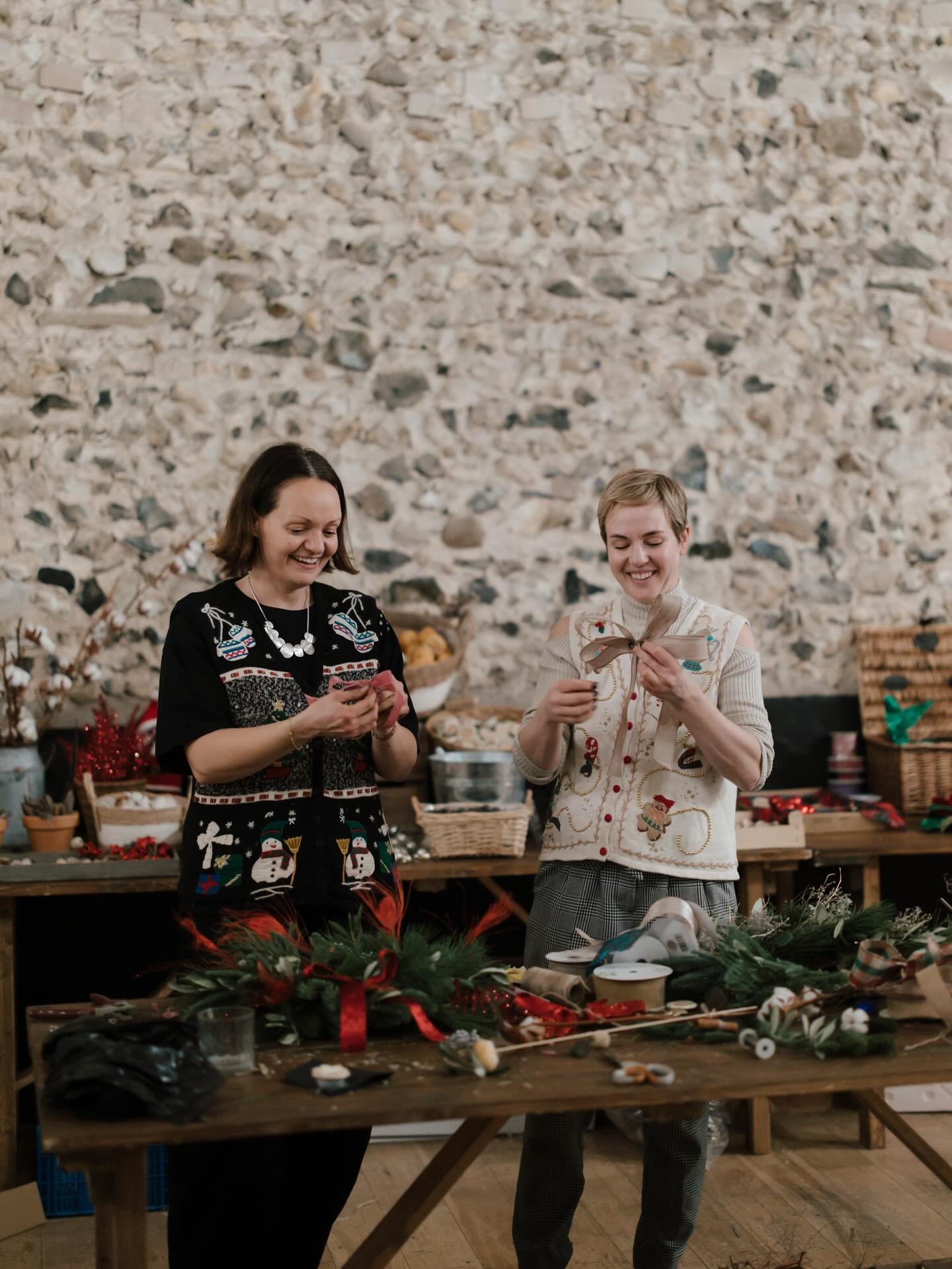 Retiring the Christmas waistcoat and frantic bow making for another year. 🎄🎀🎀✨

Sad to be waving goodbye to all things festive at the shop. 😢 This time of year makes me so happy and it&rsquo;s just so fun being surrounded by all the lights and Ch