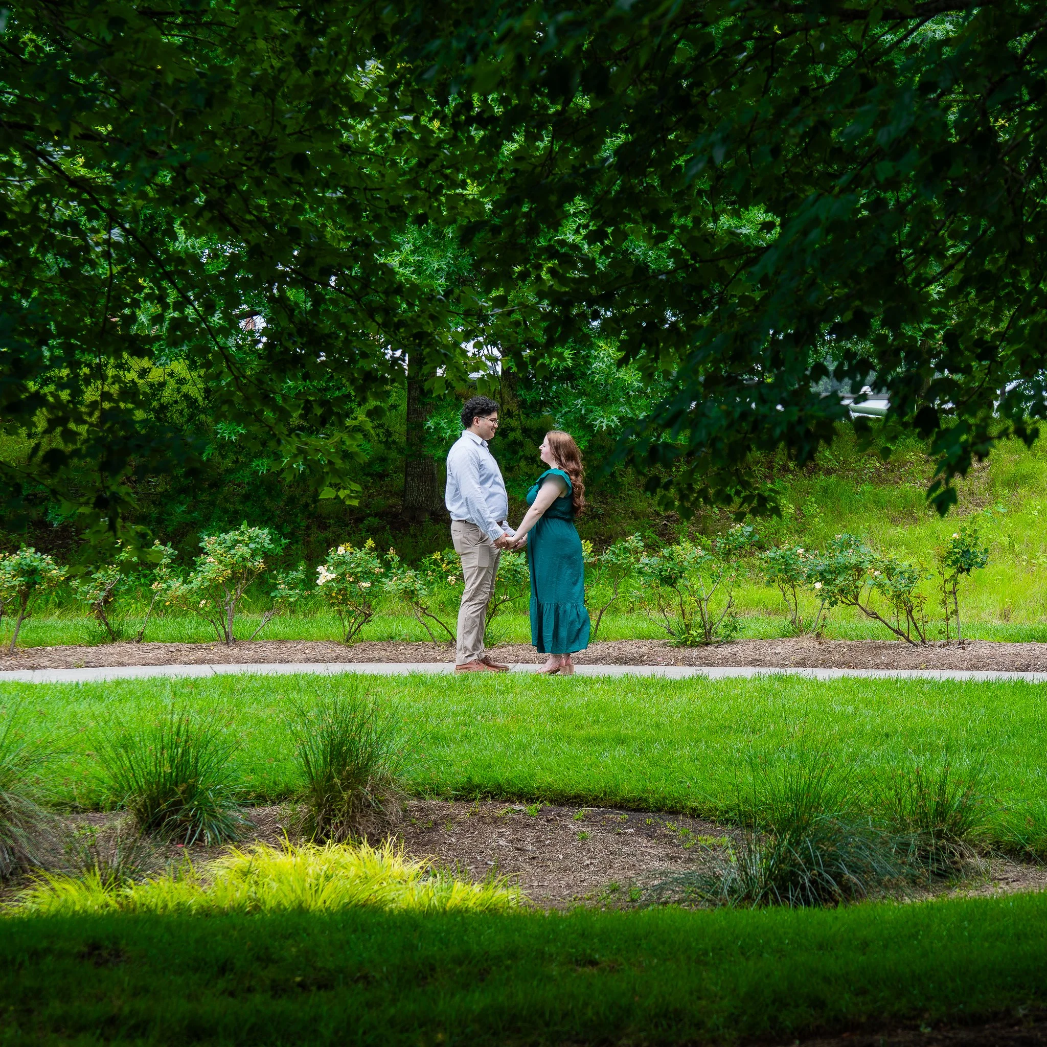 nc-museum-of-art-raleigh-nc-engagement-session-garden-portrait.jpg