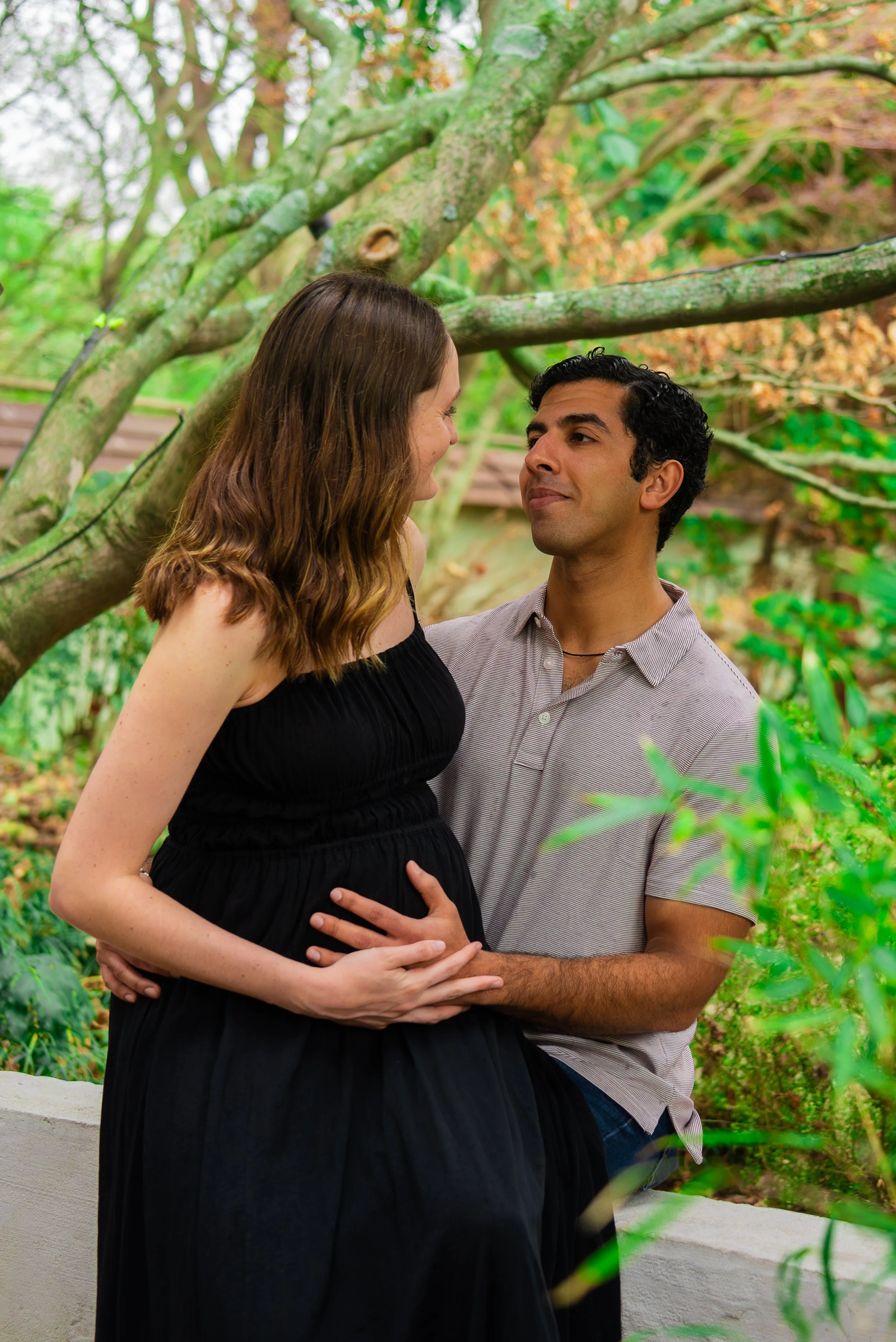 jc-raulston-arboretum-raleigh-nc-maternity-session-garden-portrait.jpg
