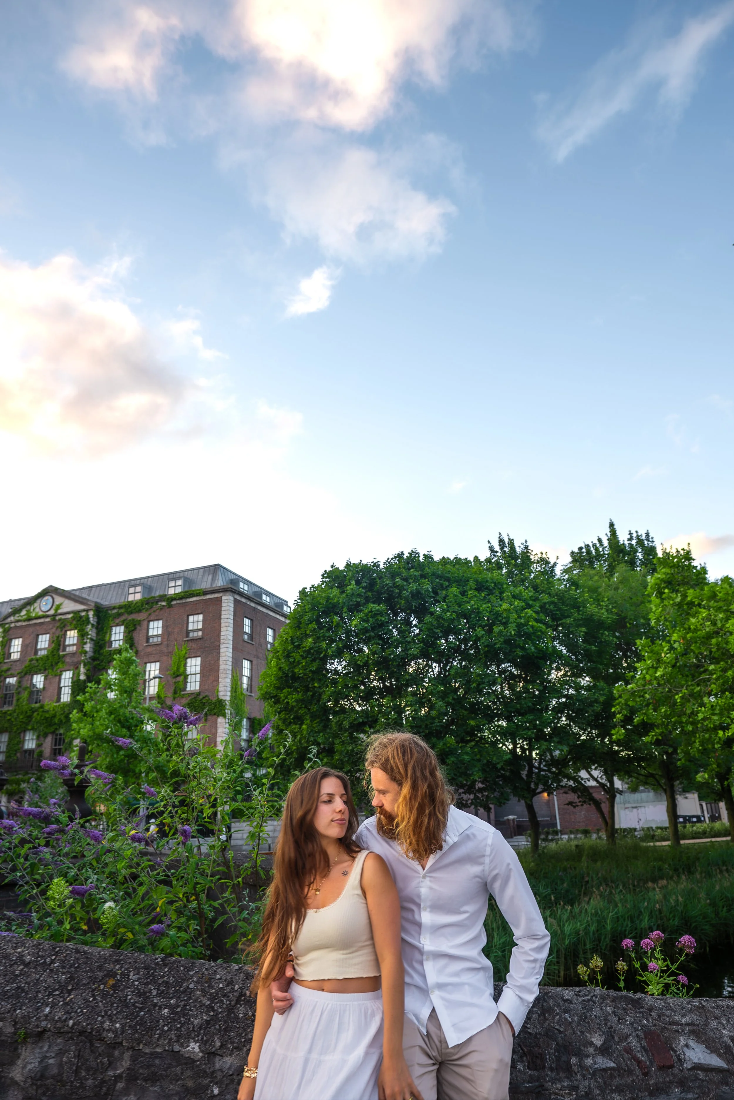 dublin-ireland-couples-photographer-park-overlook.jpg