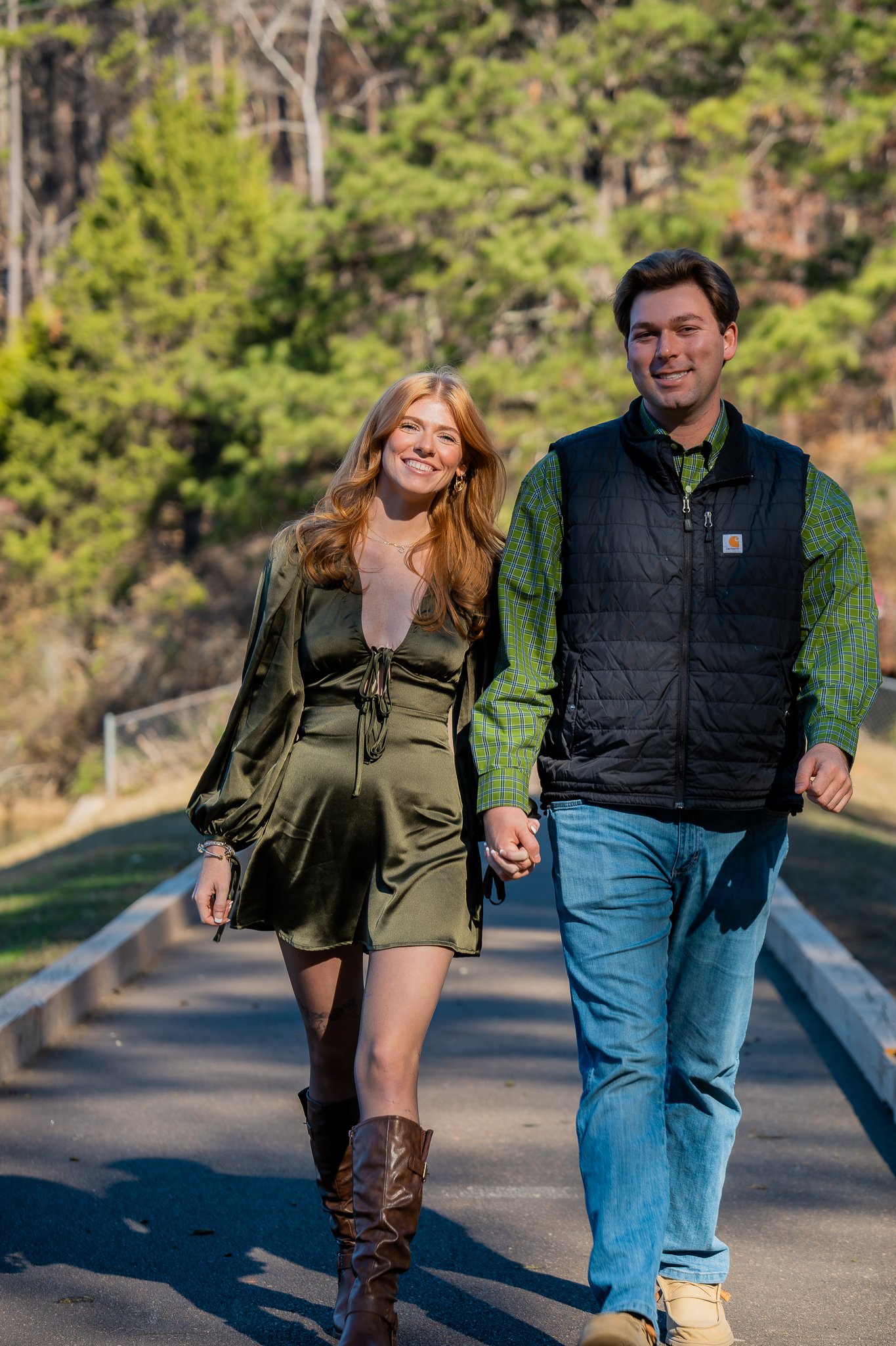 raleigh-couples-photographer-walking-trail.jpg