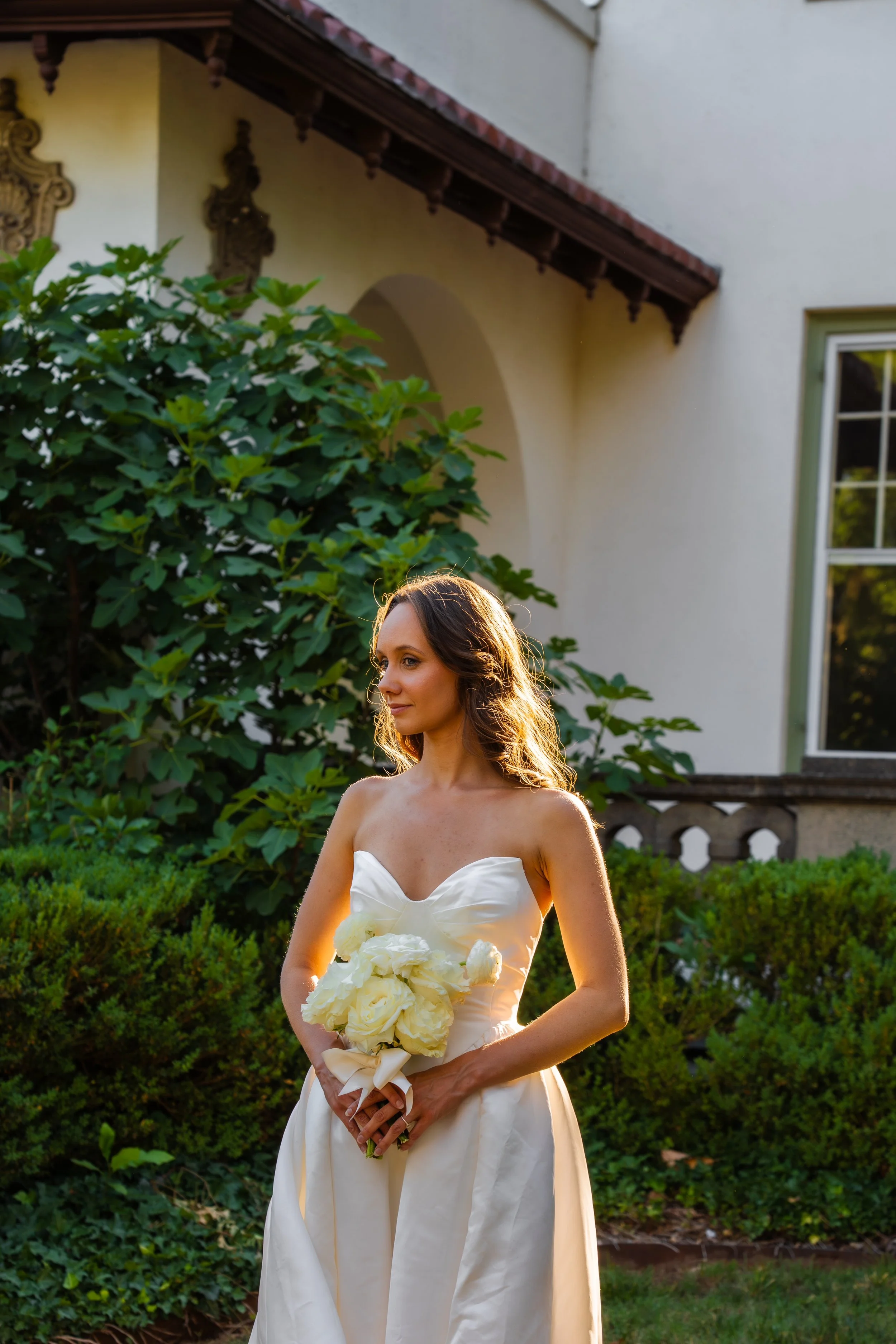 hill-house-durham-nc-wedding-natural-bridal-portrait.jpg