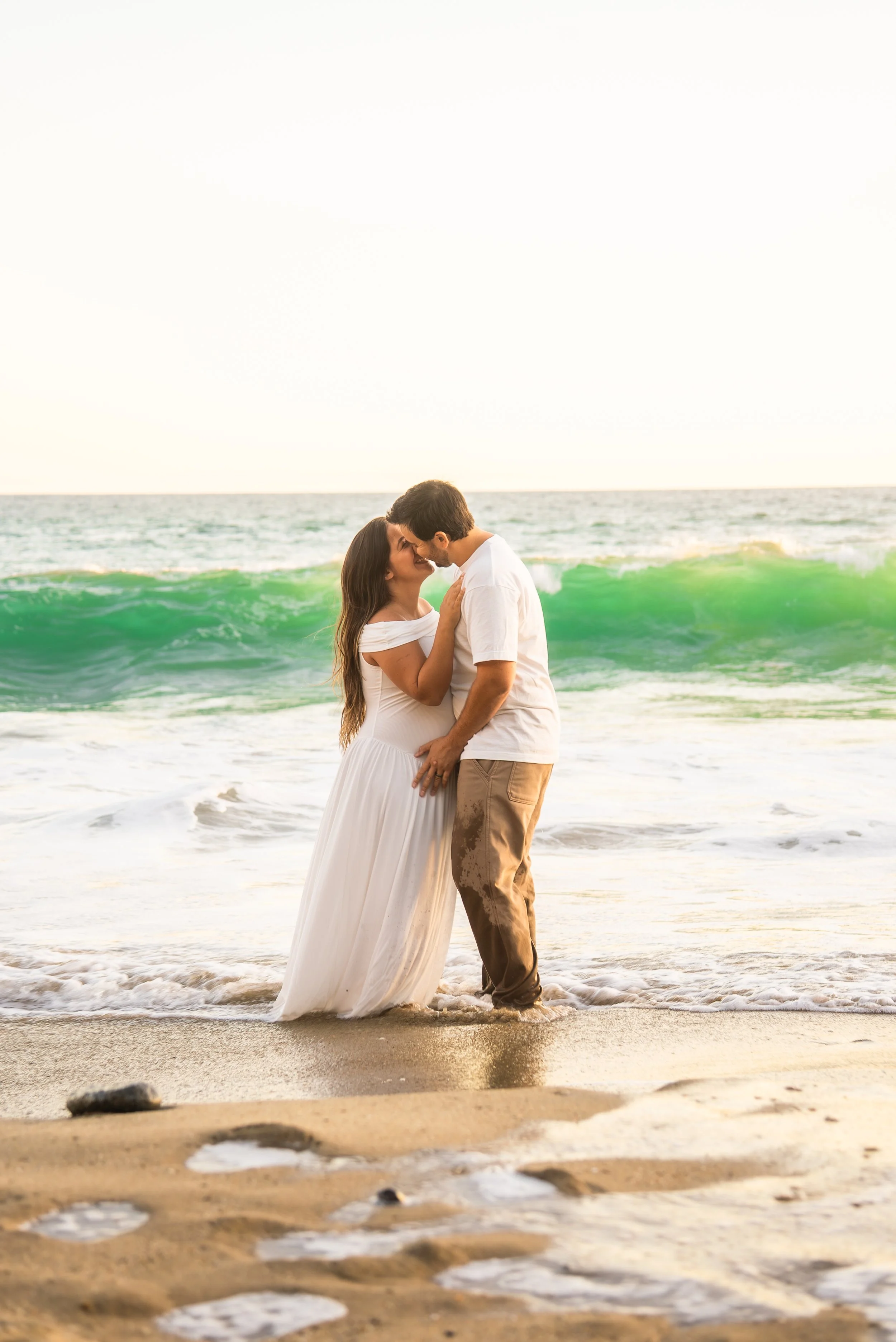 crescent-bay-beach-laguna-beach-ca-maternity-session-ocean-embrace.jpg