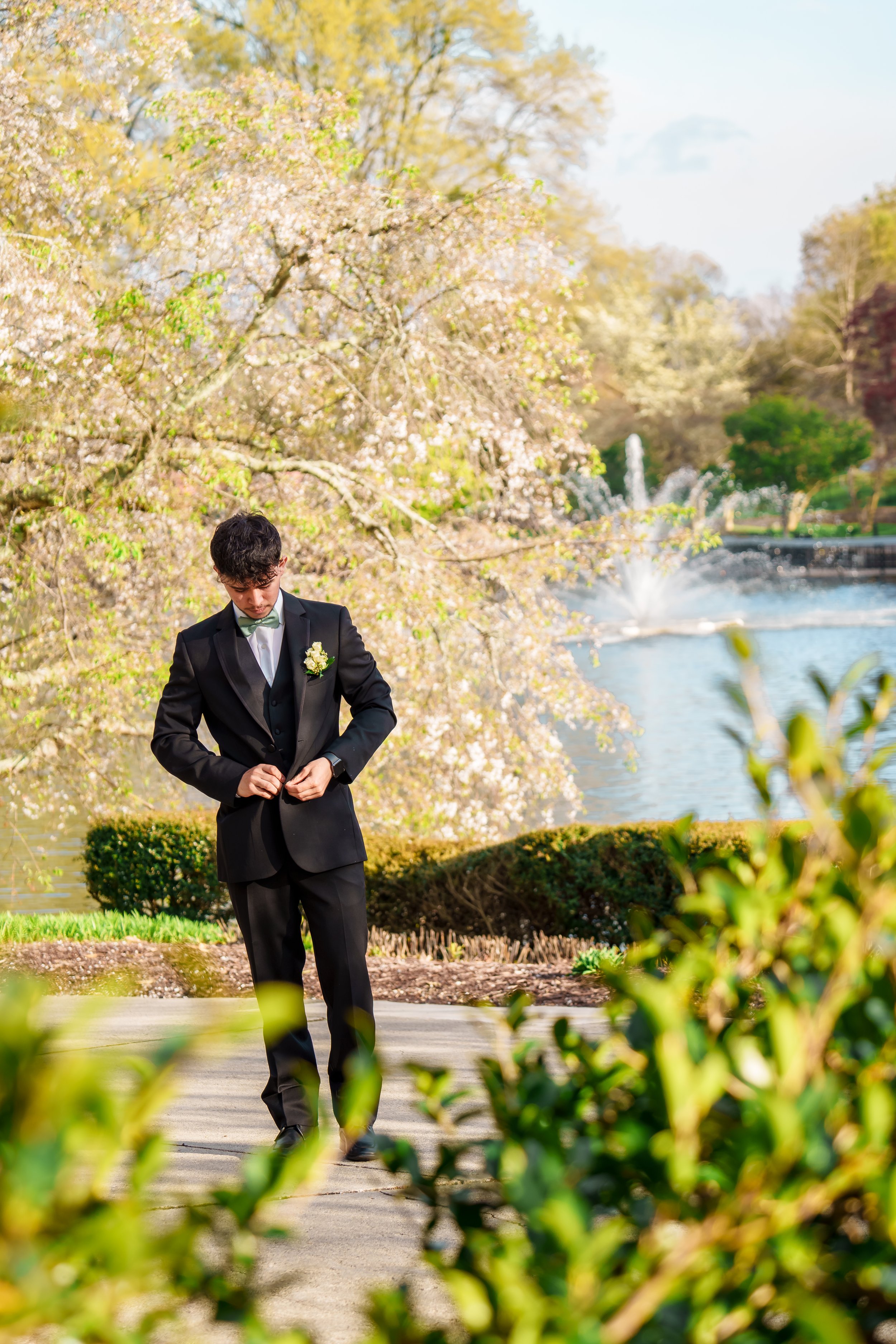 pullen-park-raleigh-nc-prom-photography-solo-formal-portrait-kzk-visuals.jpg