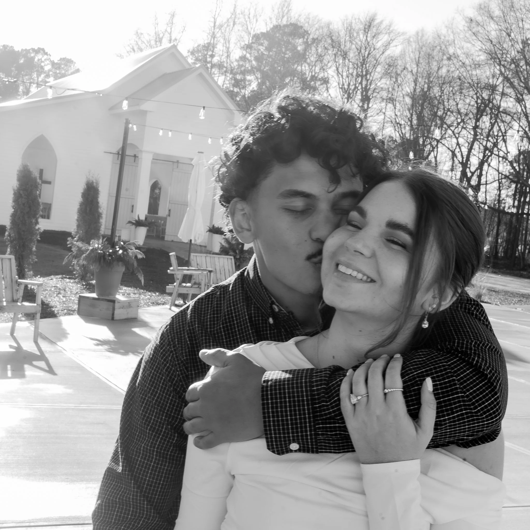 hartwood-selma-nc-engagement-session-black-and-white-embrace.jpg