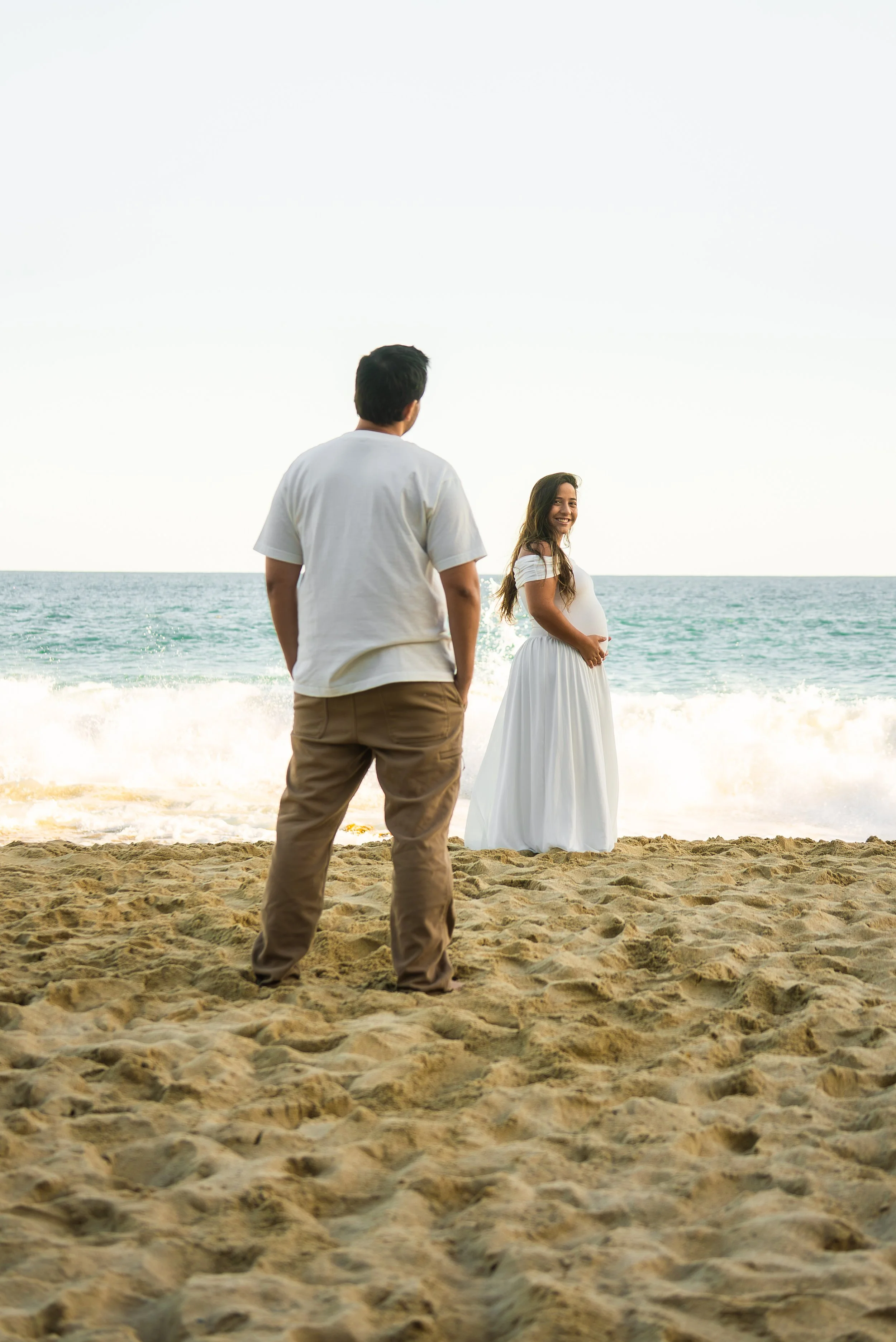 crescent-bay-beach-laguna-beach-ca-maternity-session-beach-overlook.jpg