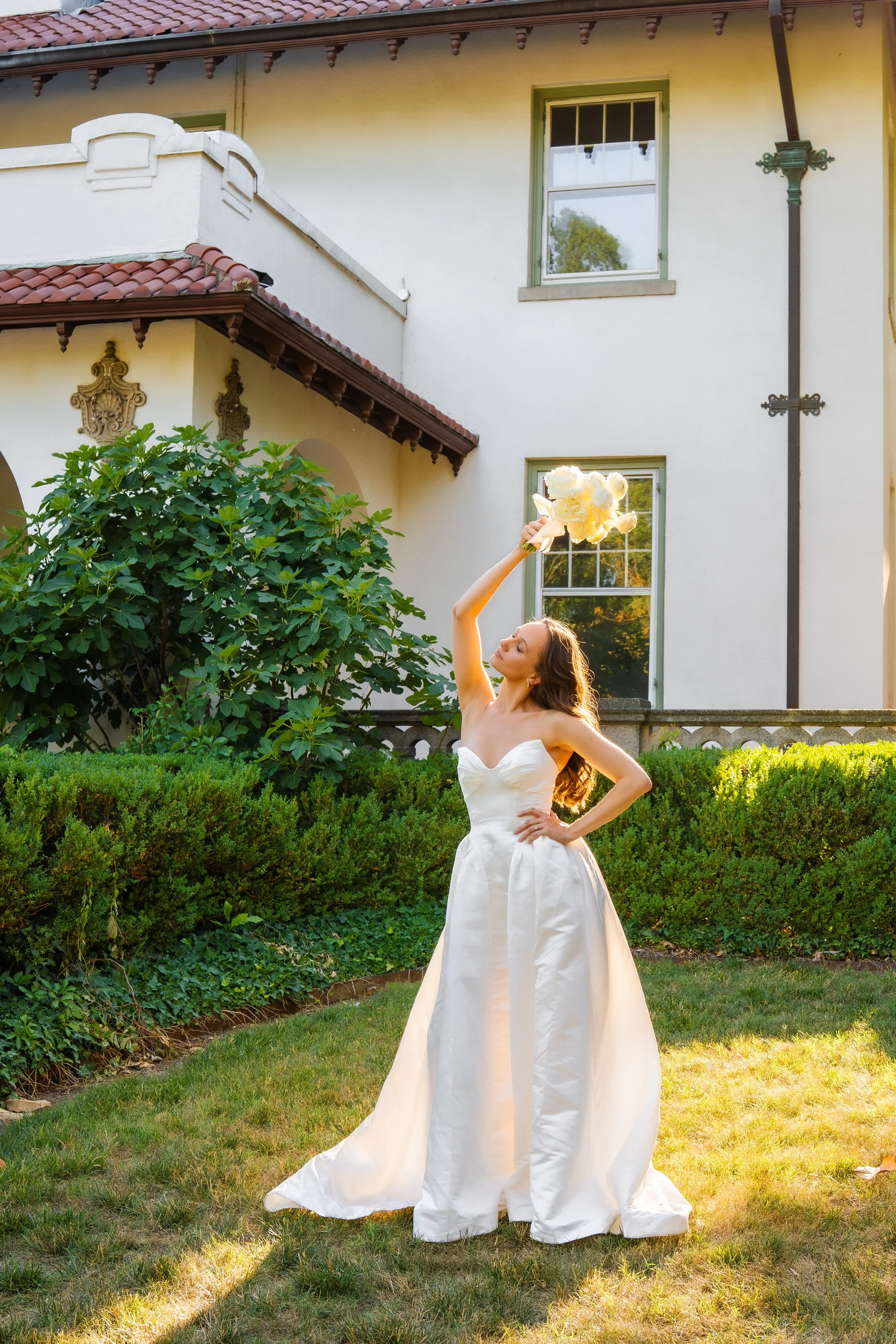 hill-house-durham-nc-wedding-bride-portrait.jpg
