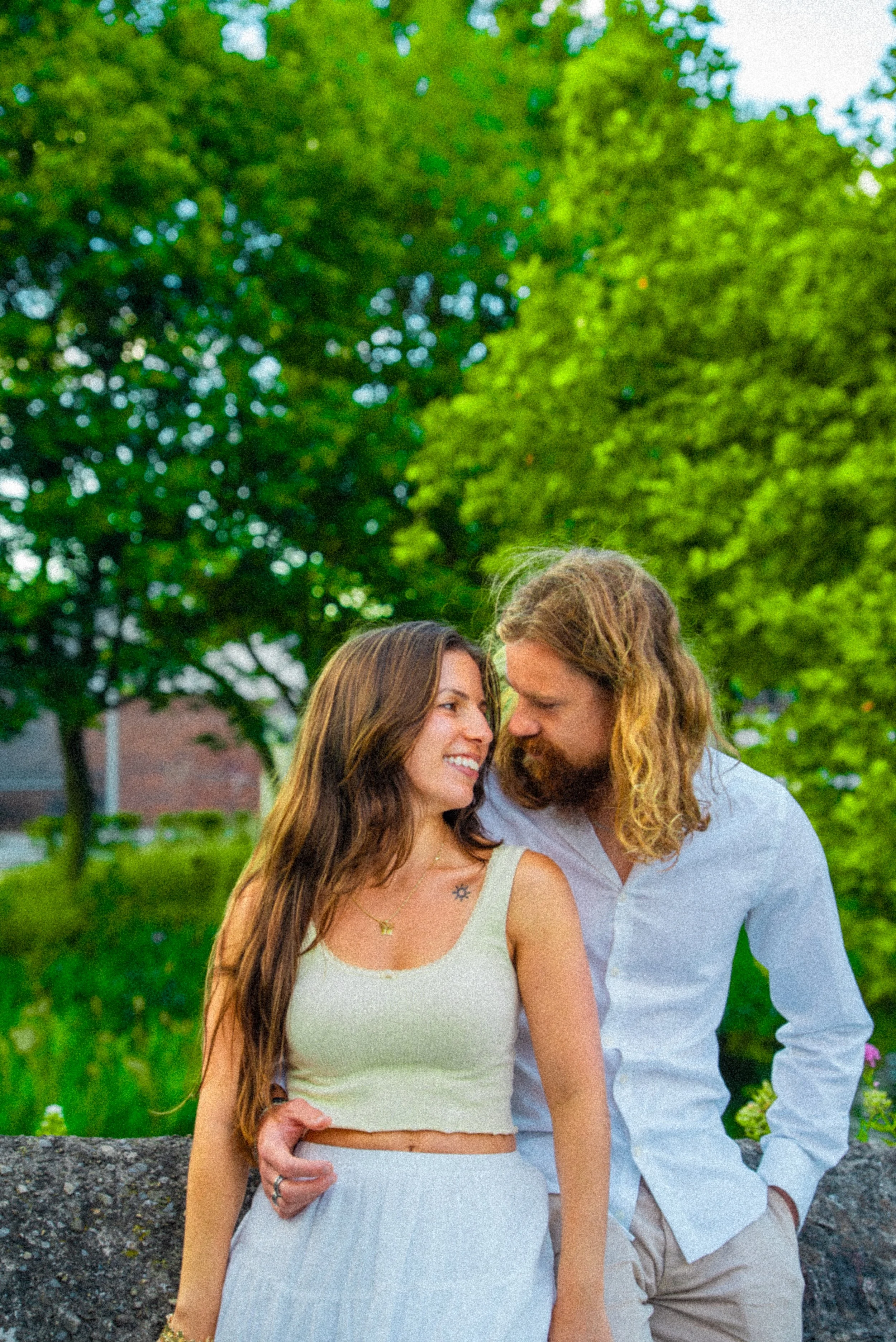 dublin-ireland-couples-photographer-park-portrait.jpg