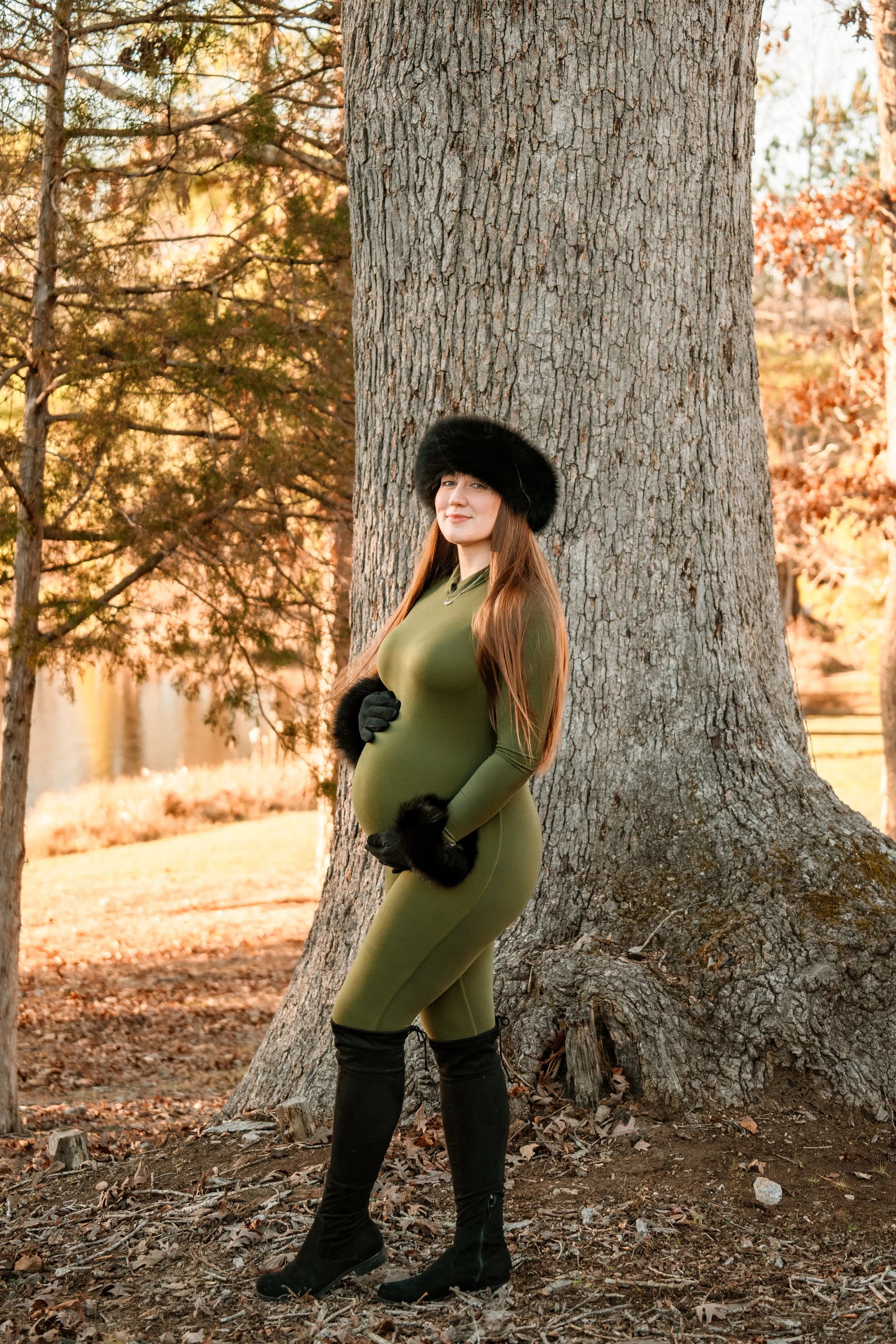 north-carolina-maternity-photographer-outdoor-tree-portrait.JPG