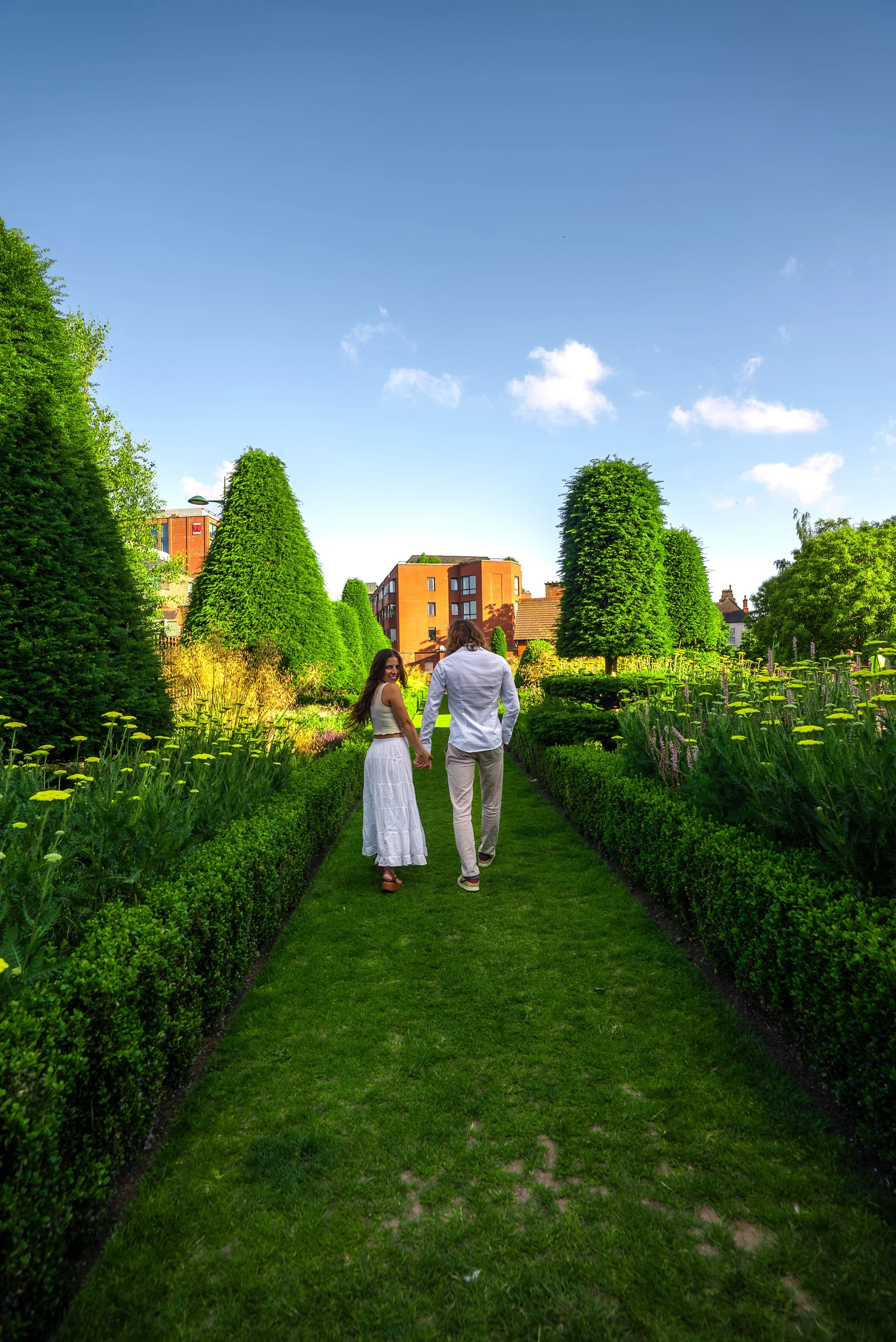 dublin-ireland-couples-photographer-garden-path-walk.jpg