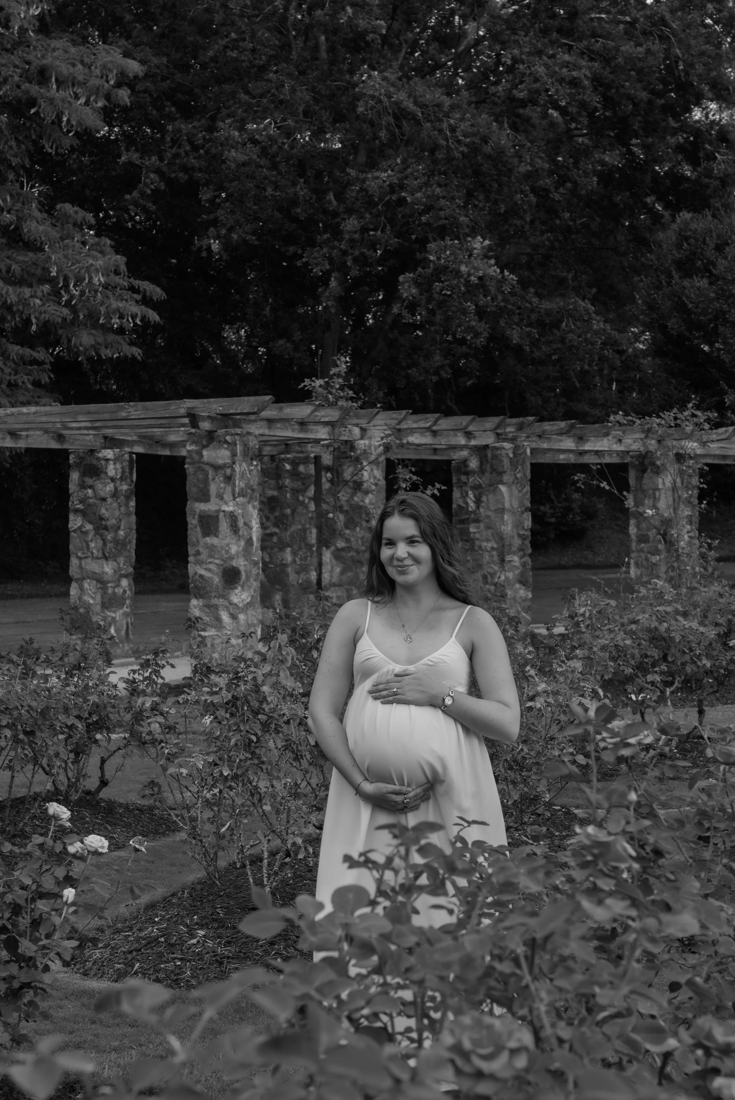 raleigh-rose-garden-raleigh-nc-maternity-session-black-and-white-rose-garden.jpg