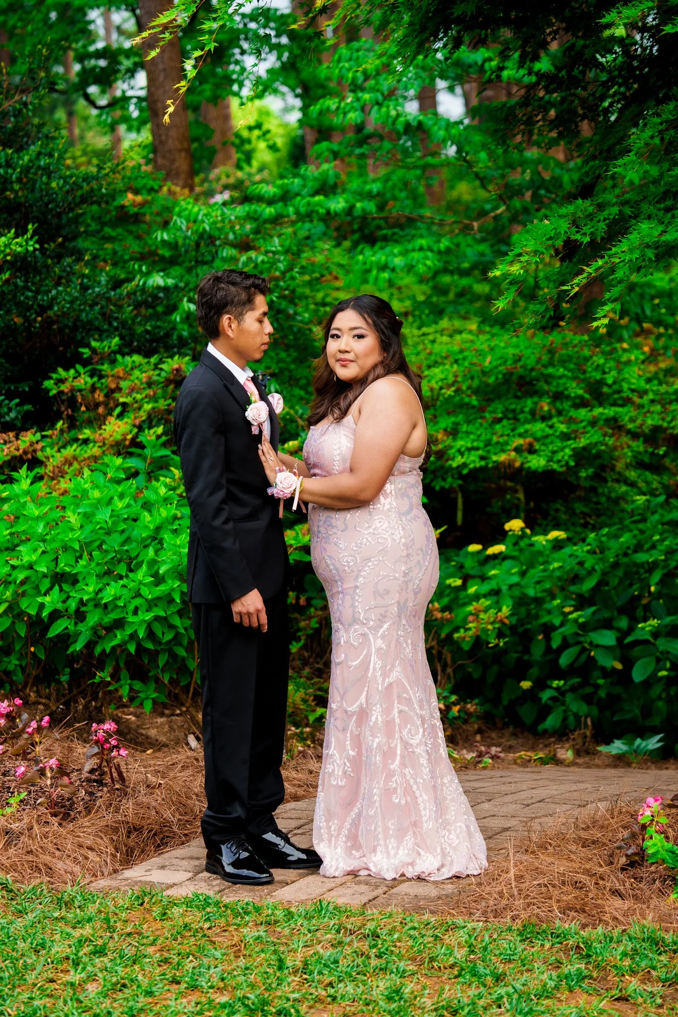 wral-azalea-gardens-raleigh-nc-prom-photography-romantic-couple-garden-kzk-visuals.jpg