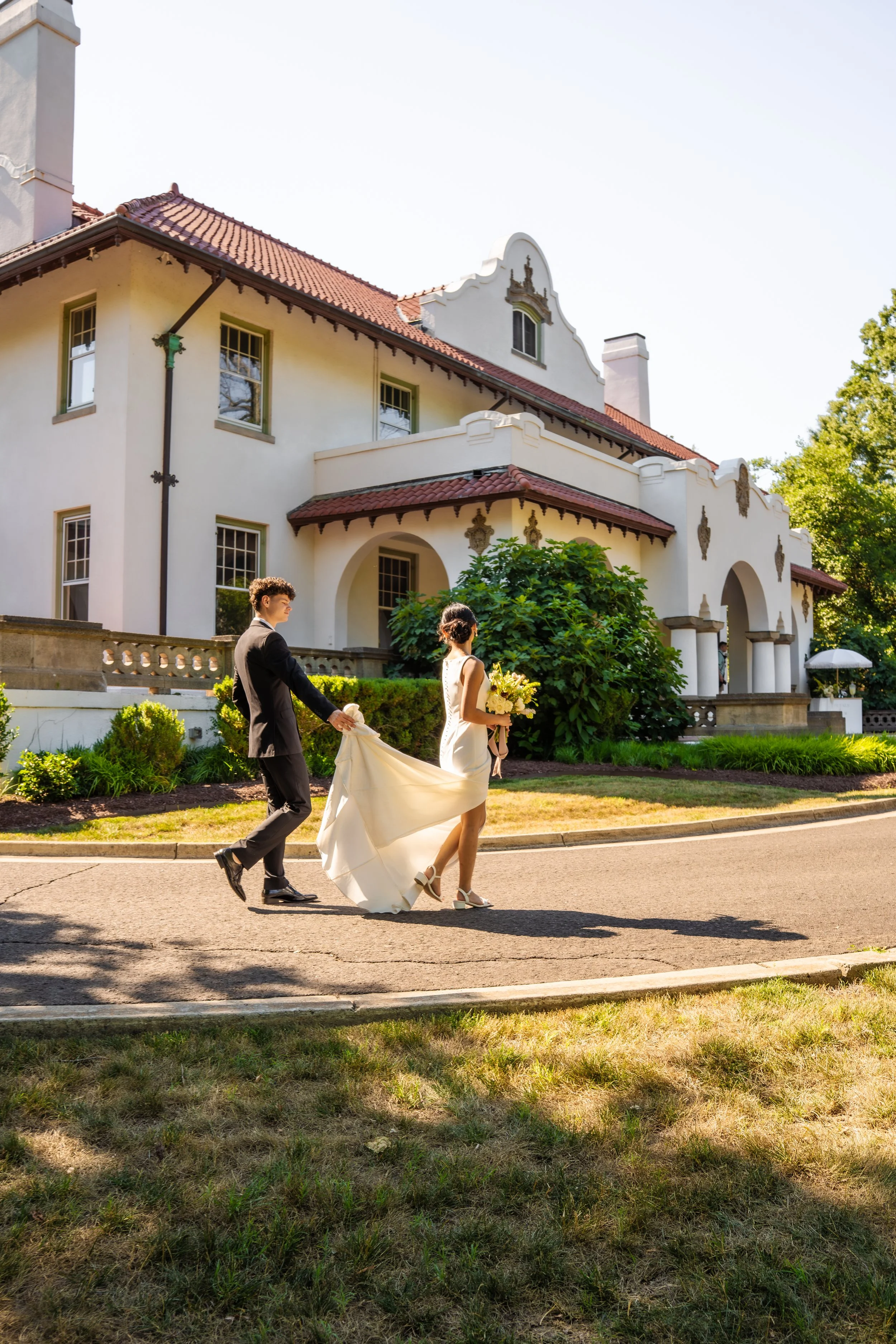 hill-house-durham-nc-wedding-estate-exterior.jpg