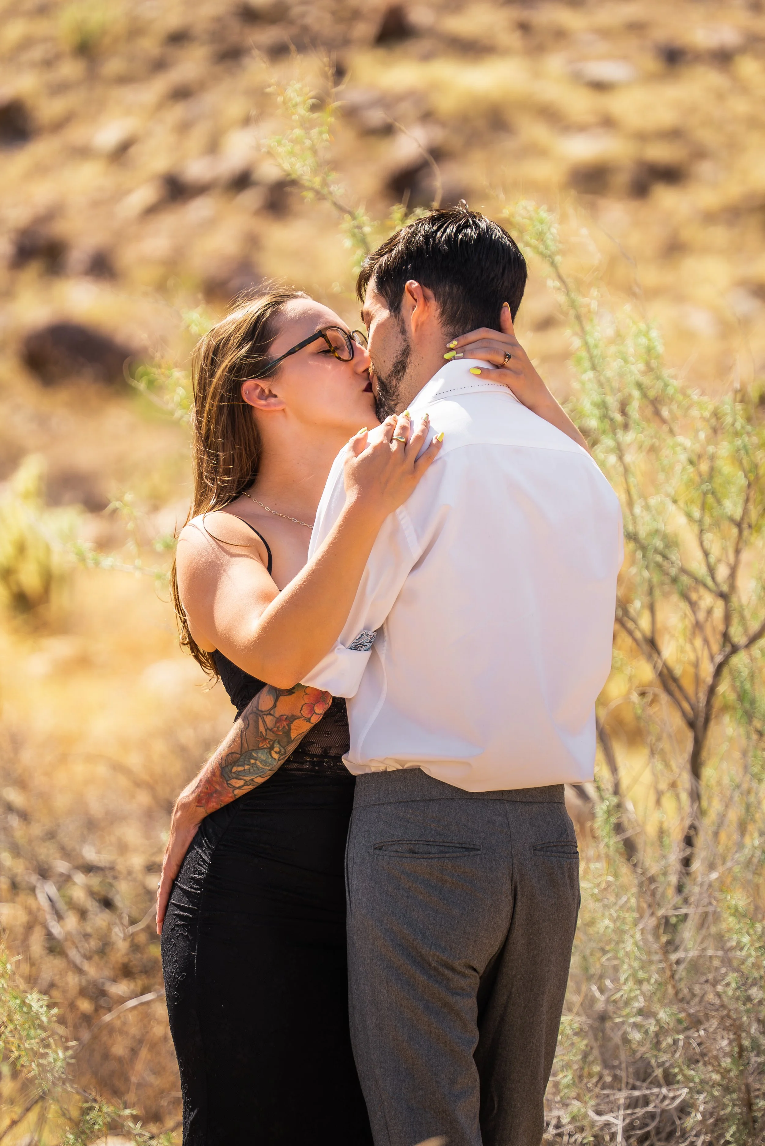 borrego-springs-couples-photographer-romantic-close-up.jpg