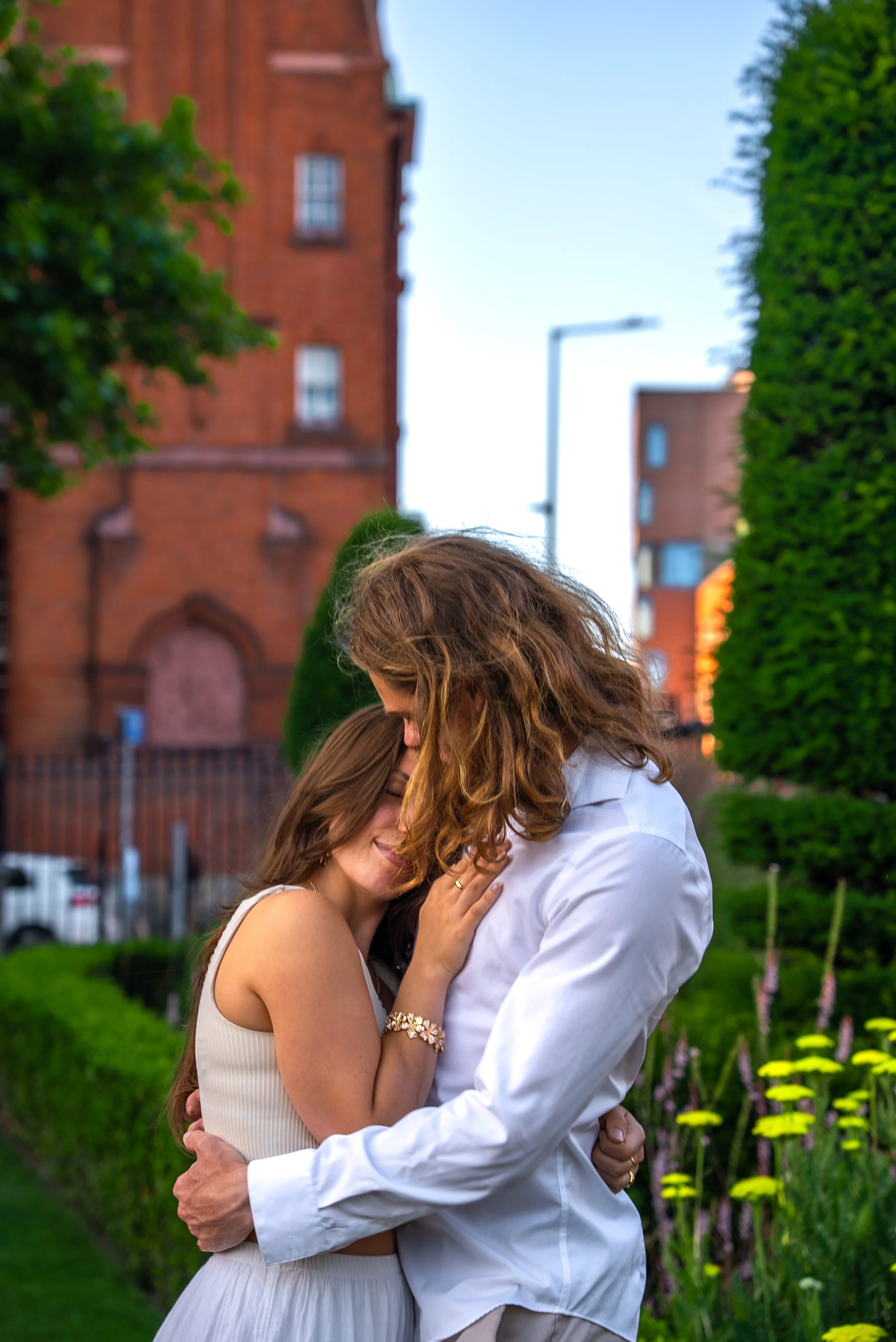 dublin-ireland-couples-photographer-intimate-city-portrait.jpg