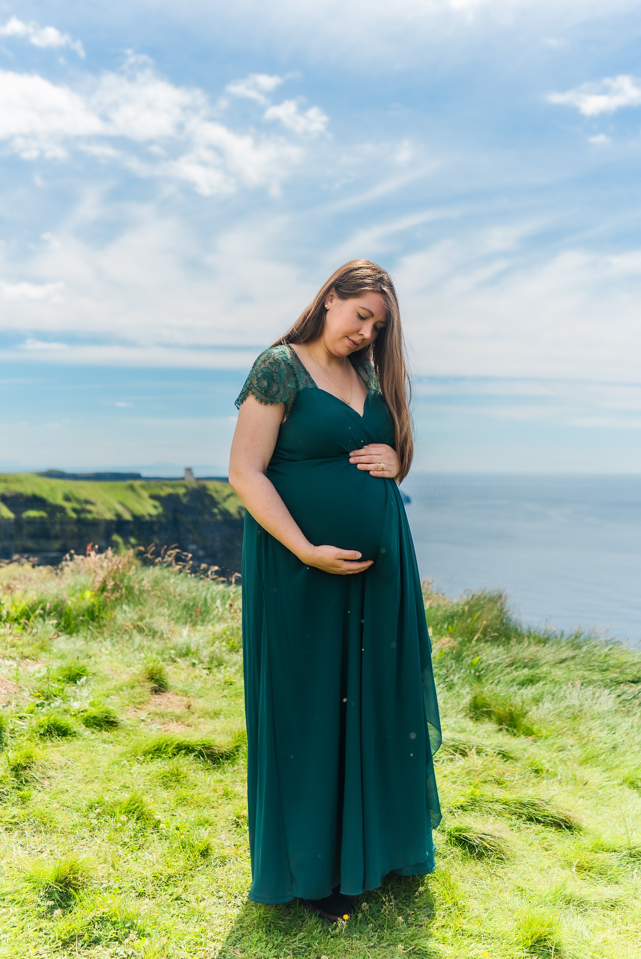 cliffs-of-moher-county-clare-ireland-maternity-session-mother-portrait.jpg
