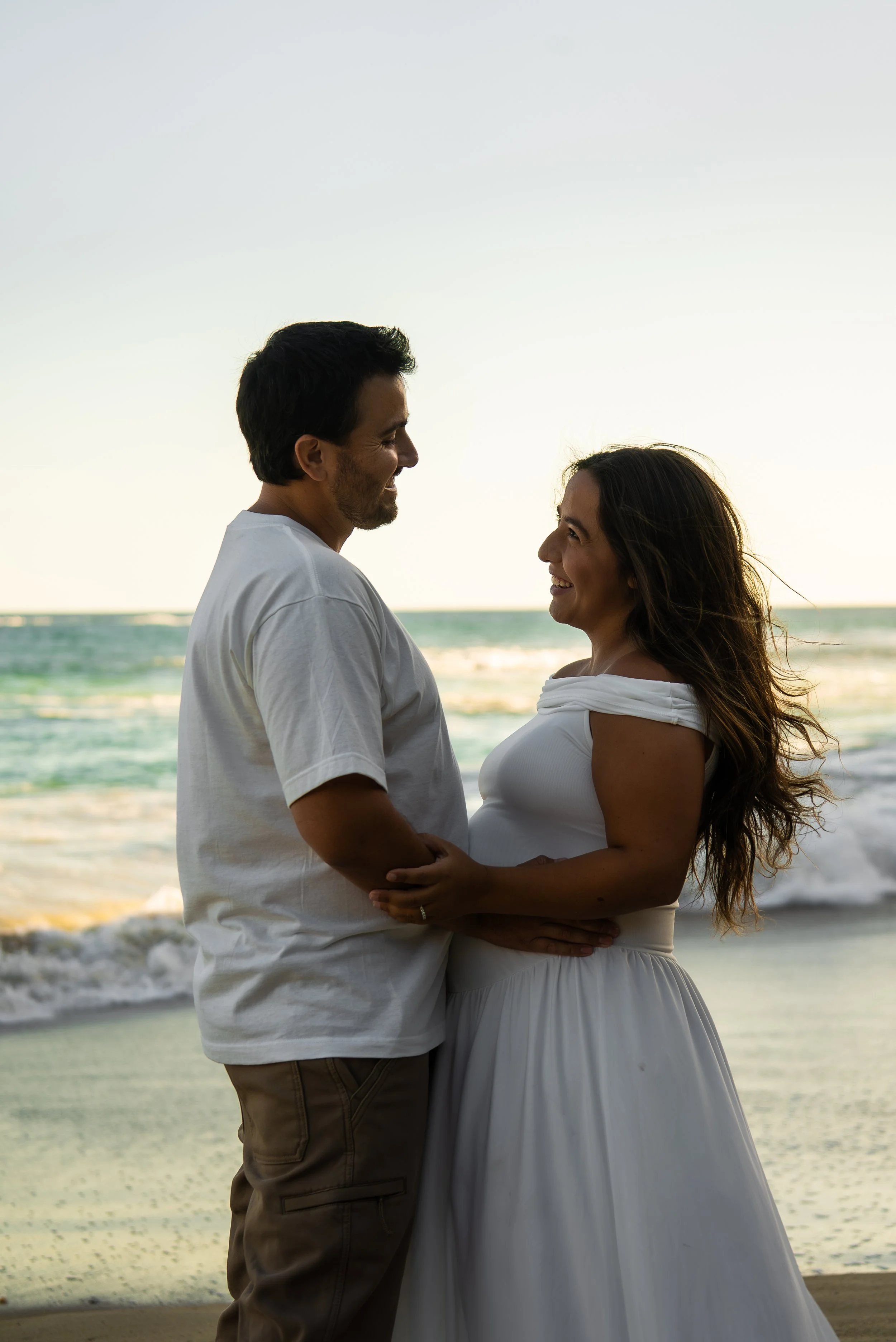crescent-bay-beach-laguna-beach-ca-maternity-session-close-portrait.jpg