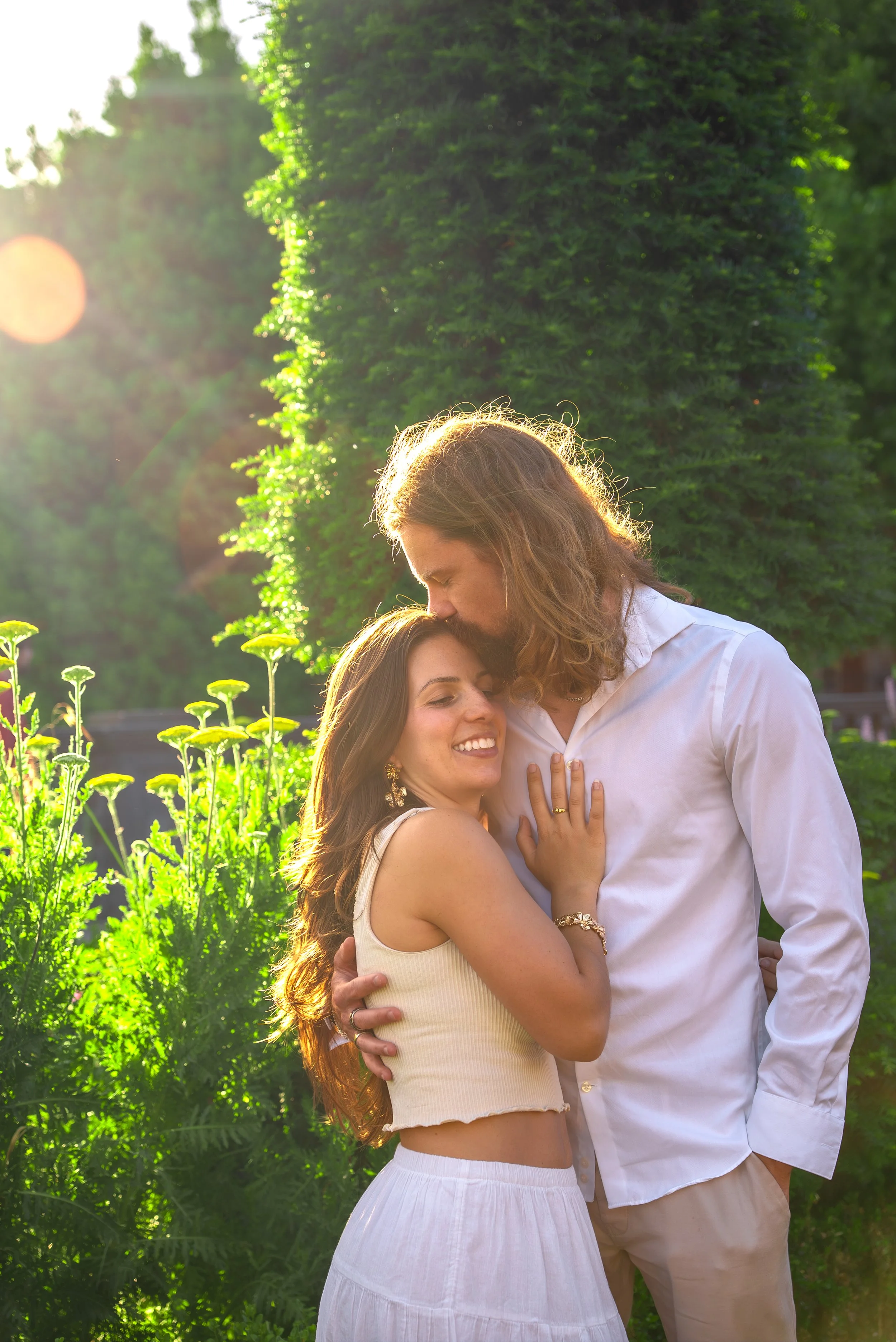 dublin-ireland-couples-photographer-golden-hour-hug.jpg