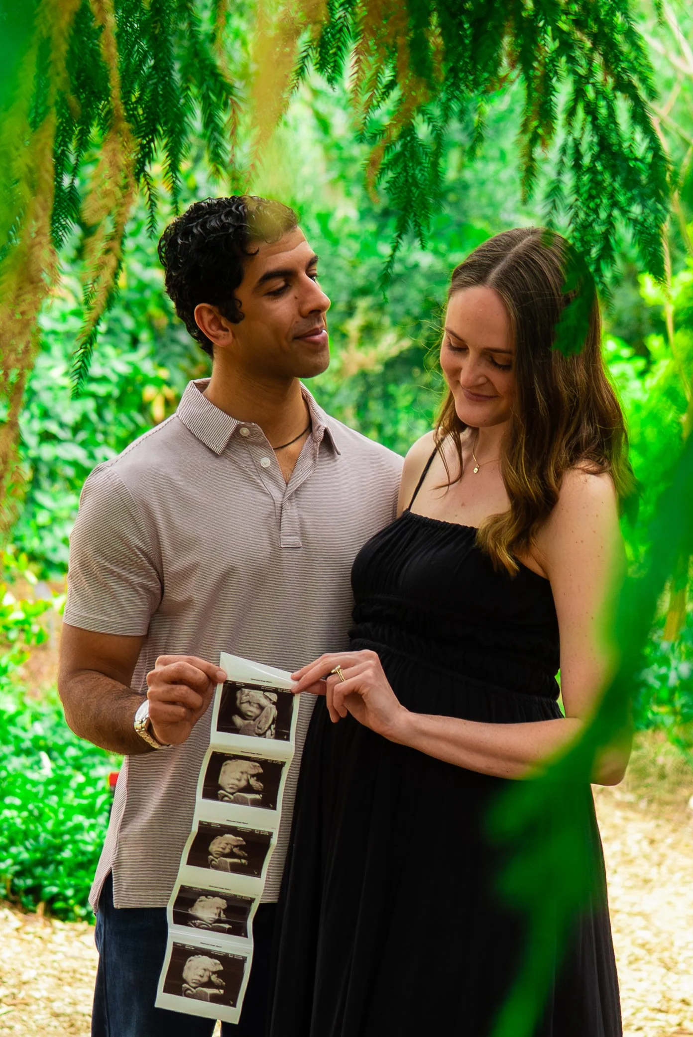 jc-raulston-arboretum-raleigh-nc-maternity-session-ultrasound-strip.jpg