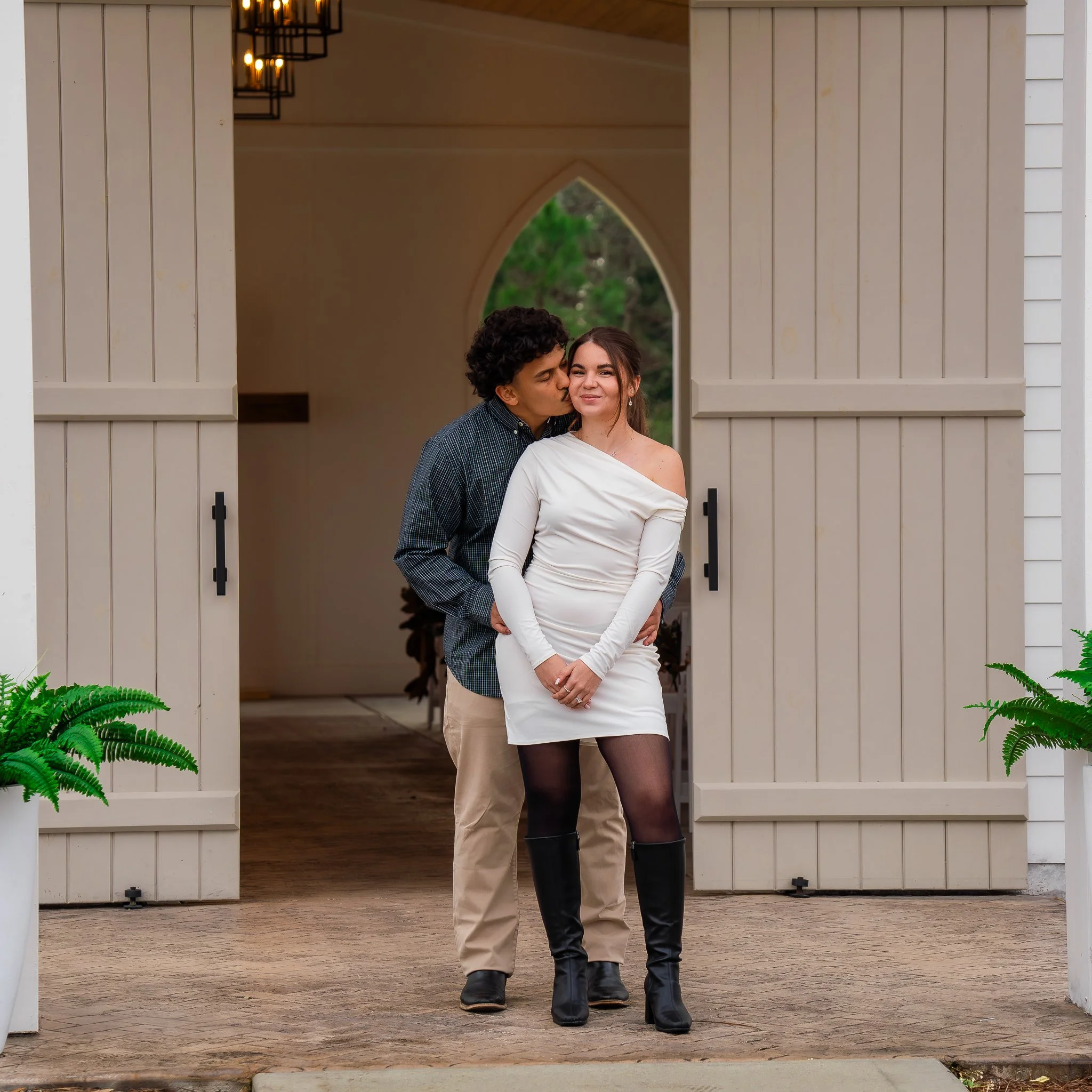 hartwood-wedding-venue-selma-nc-engagement-session-barn-doors.jpg