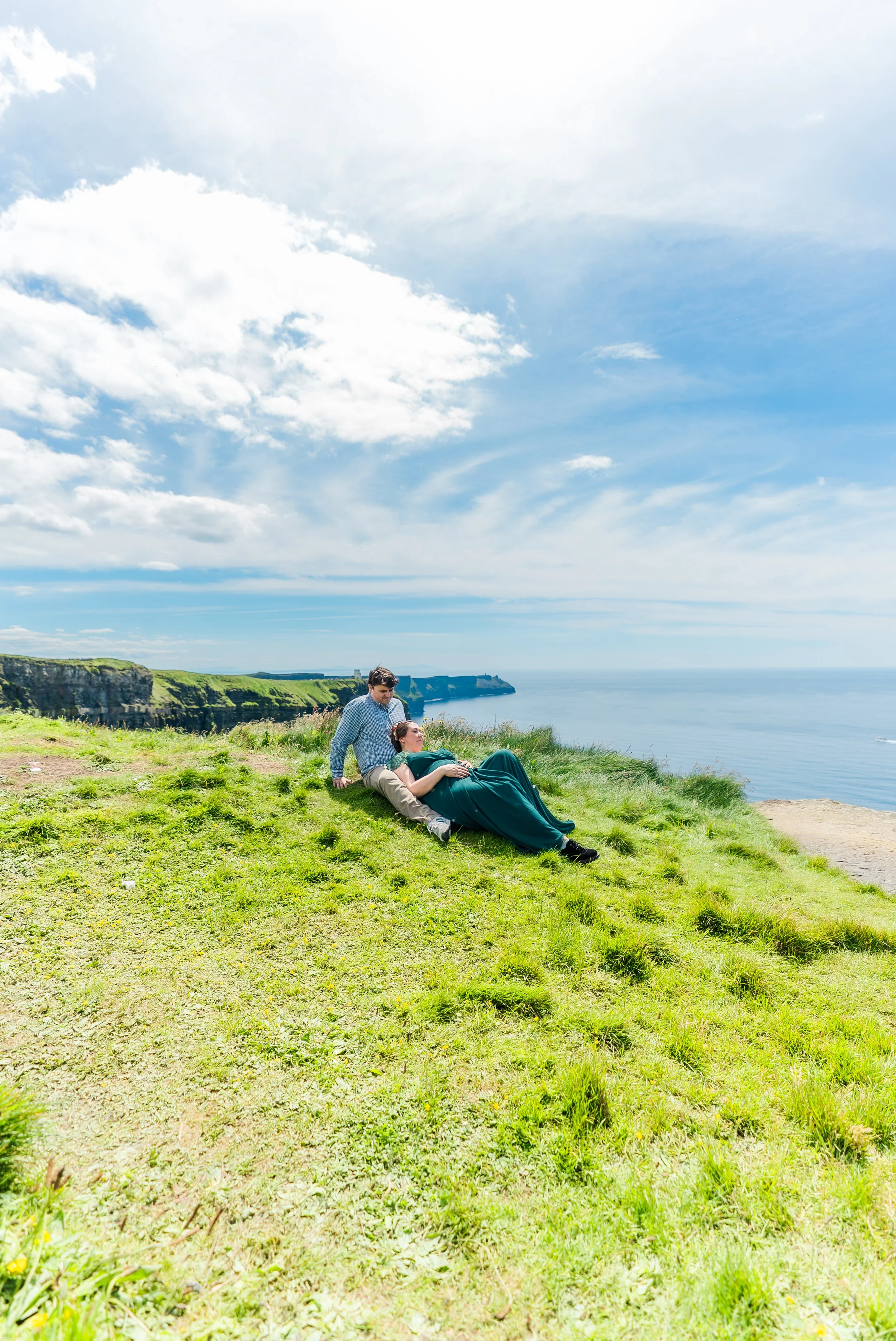 cliffs-of-moher-county-clare-ireland-maternity-session-wide-landscape.jpg