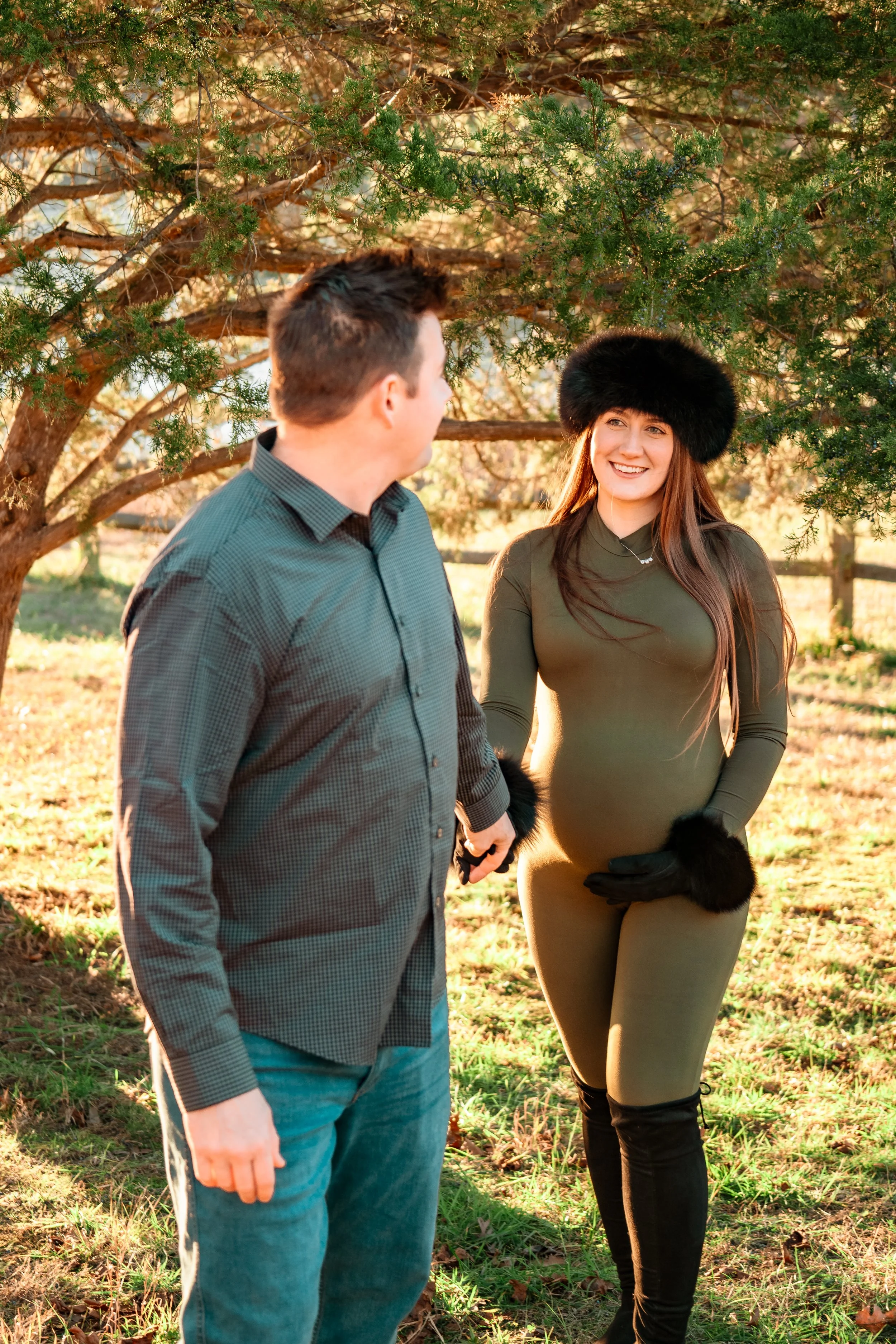 north-carolina-maternity-photographer-couple-walking-golden-hour.JPG