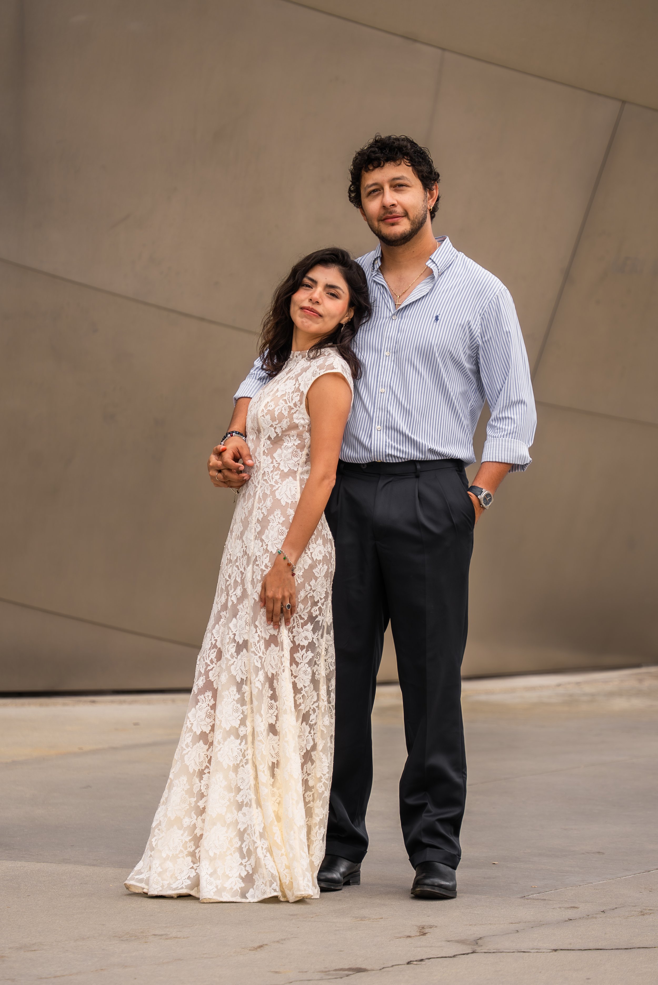 downtown-los-angeles-couples-session-walt-disney-concert-hall-portrait.jpg