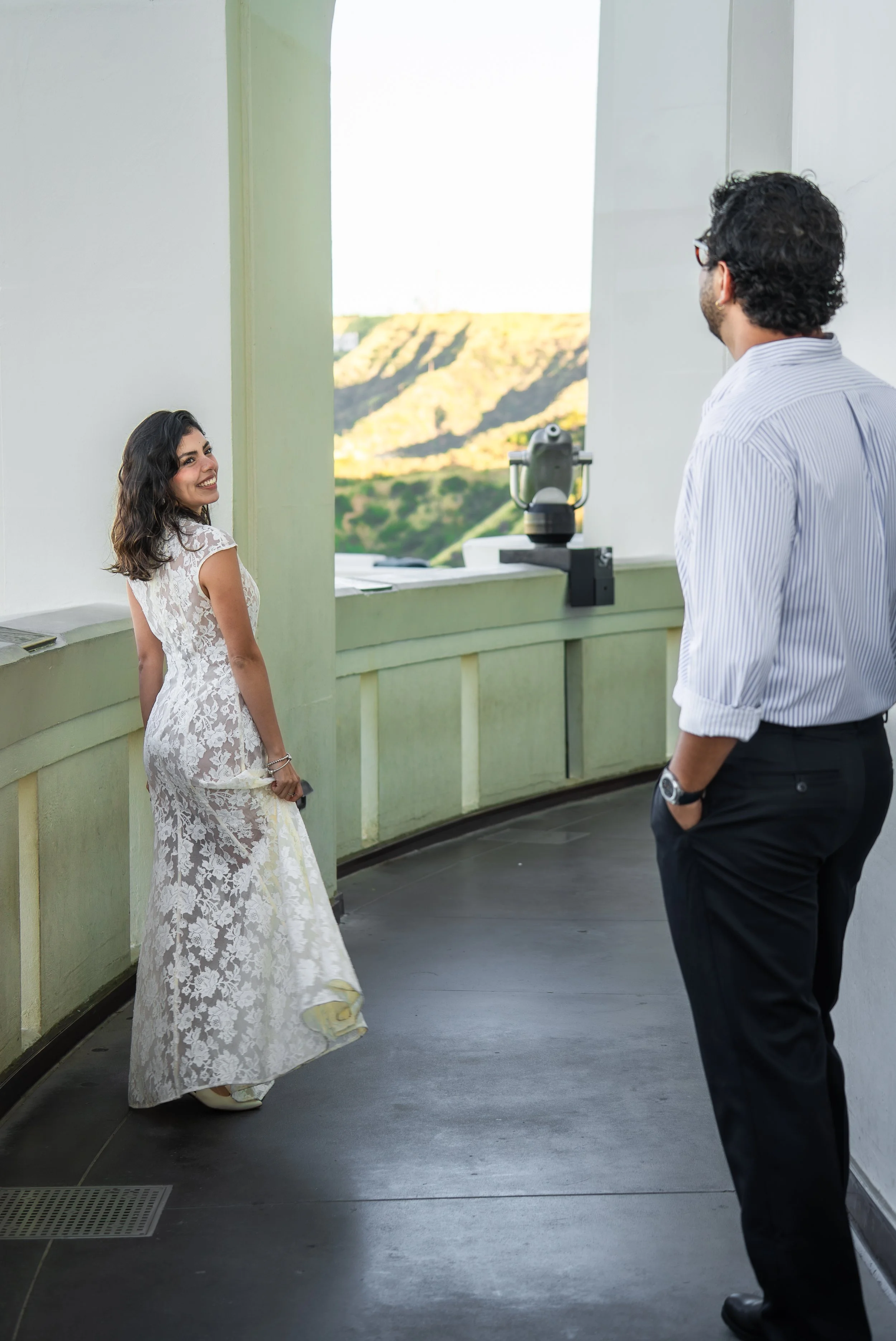 griffith-observatory-los-angeles-couples-session-archway-portrait.jpg