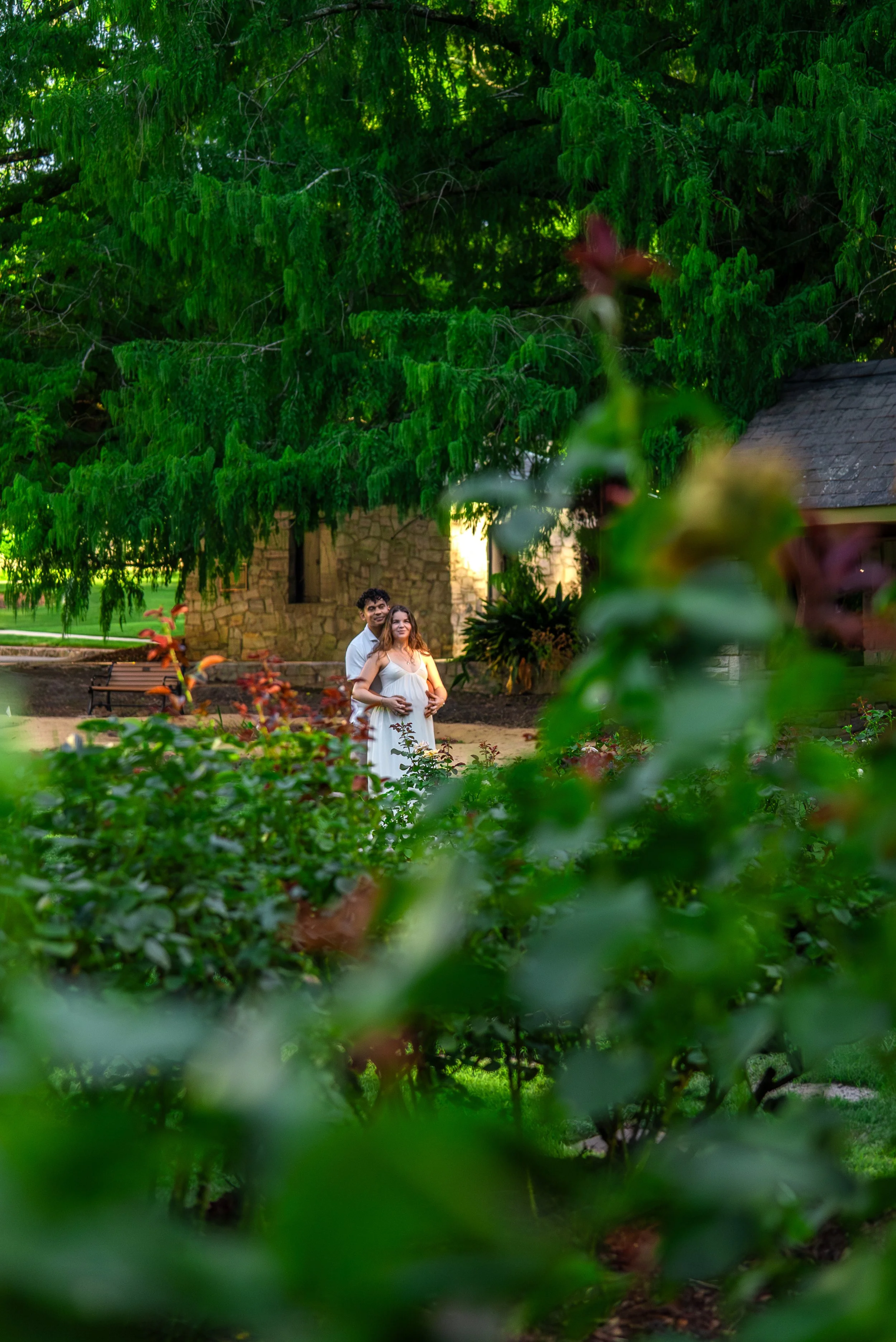 raleigh-rose-garden-raleigh-nc-maternity-session-garden-overlook.jpg