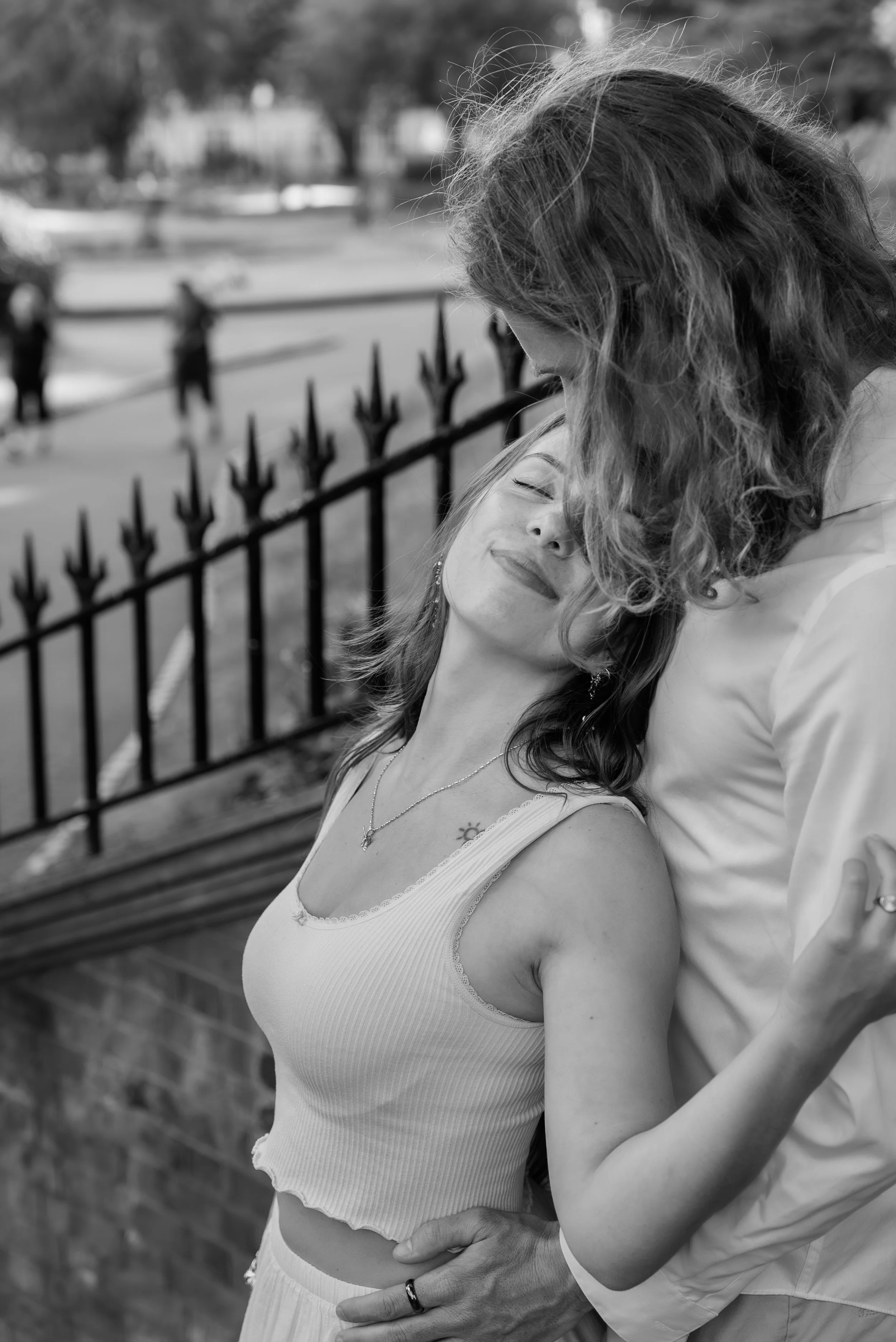 dublin-ireland-couples-photographer-historic-cathedral-embrace.jpg