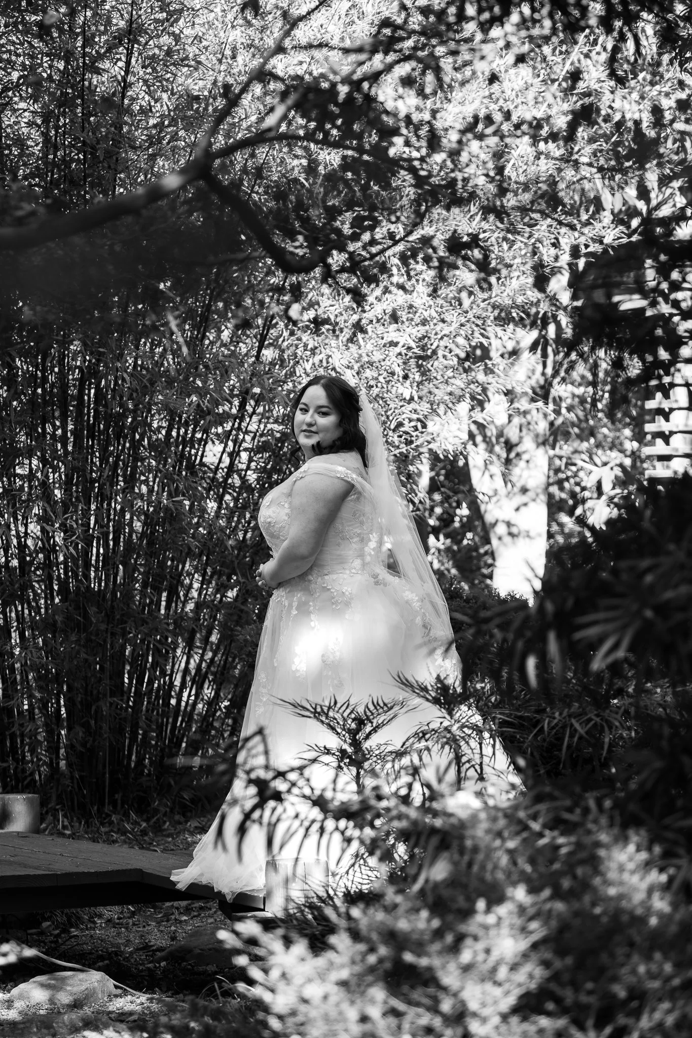 jc-raulston-arboretum-raleigh-nc-bridal-portraits-black-and-white-full-length.jpg