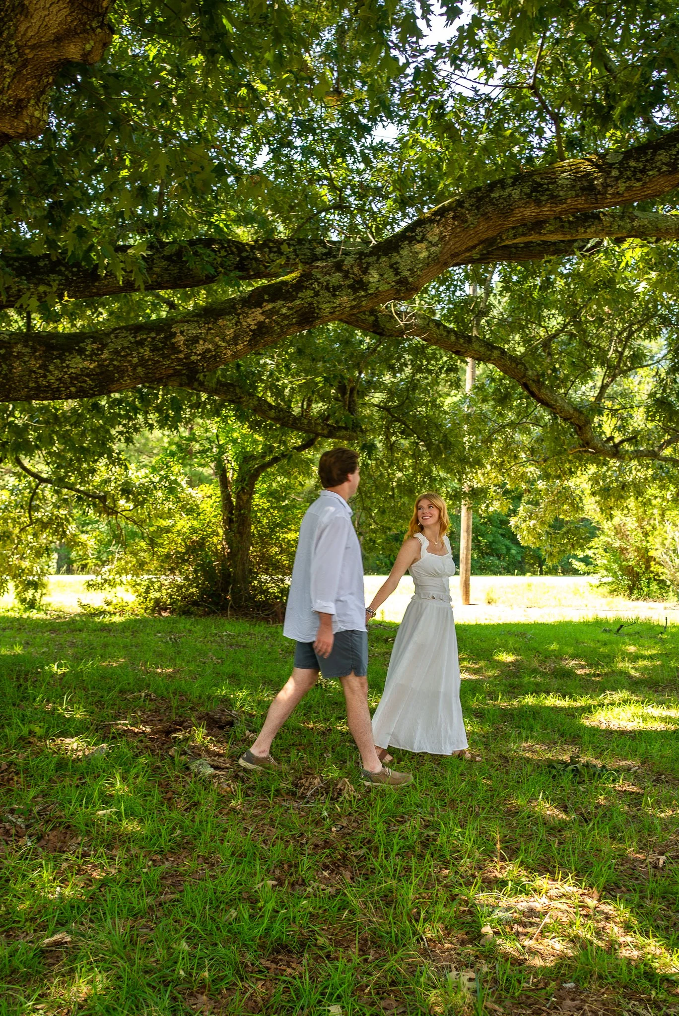 clayton-nc-couples-photographer-country-walk.jpg