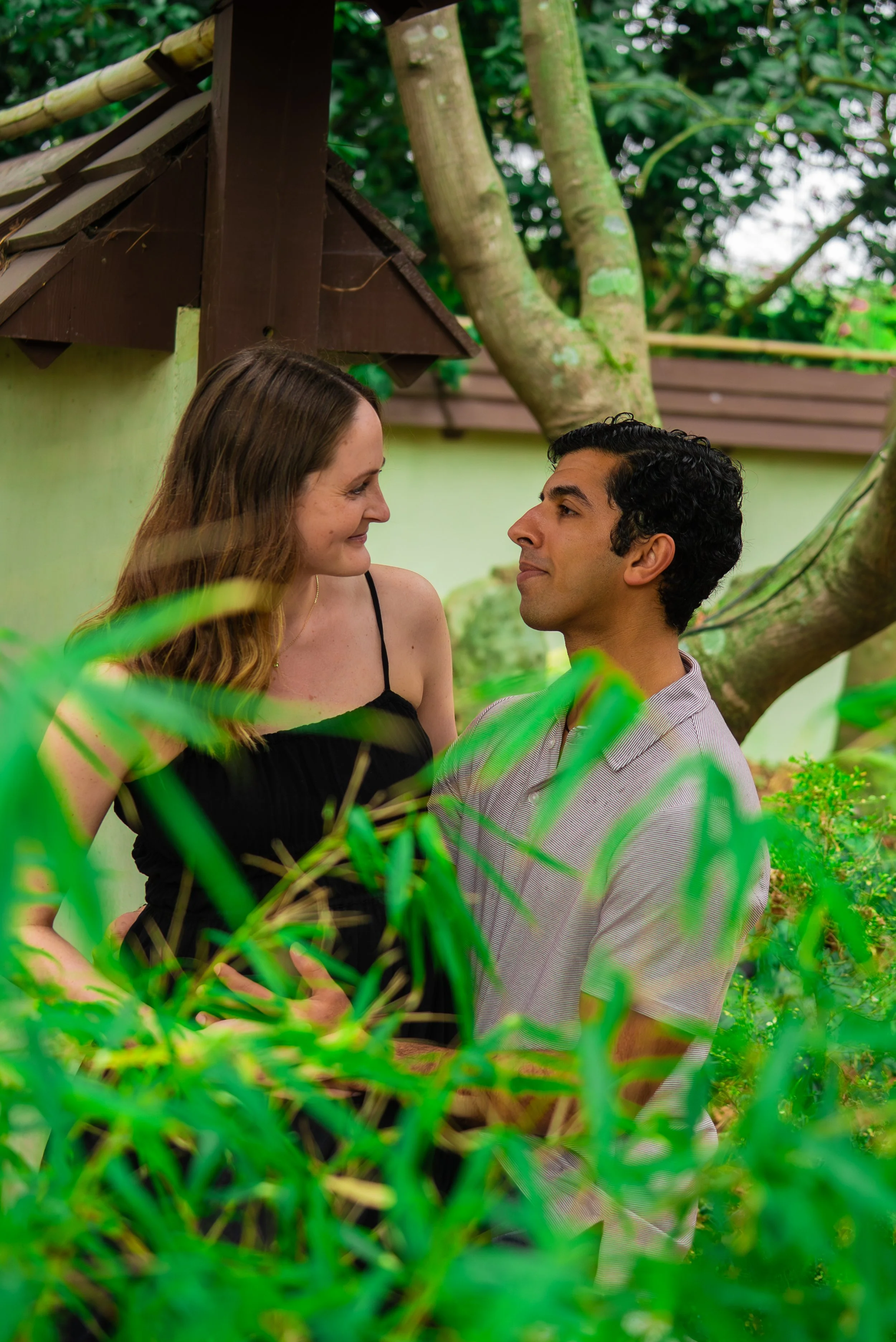 jc-raulston-arboretum-raleigh-nc-maternity-session-garden-close-up.jpg