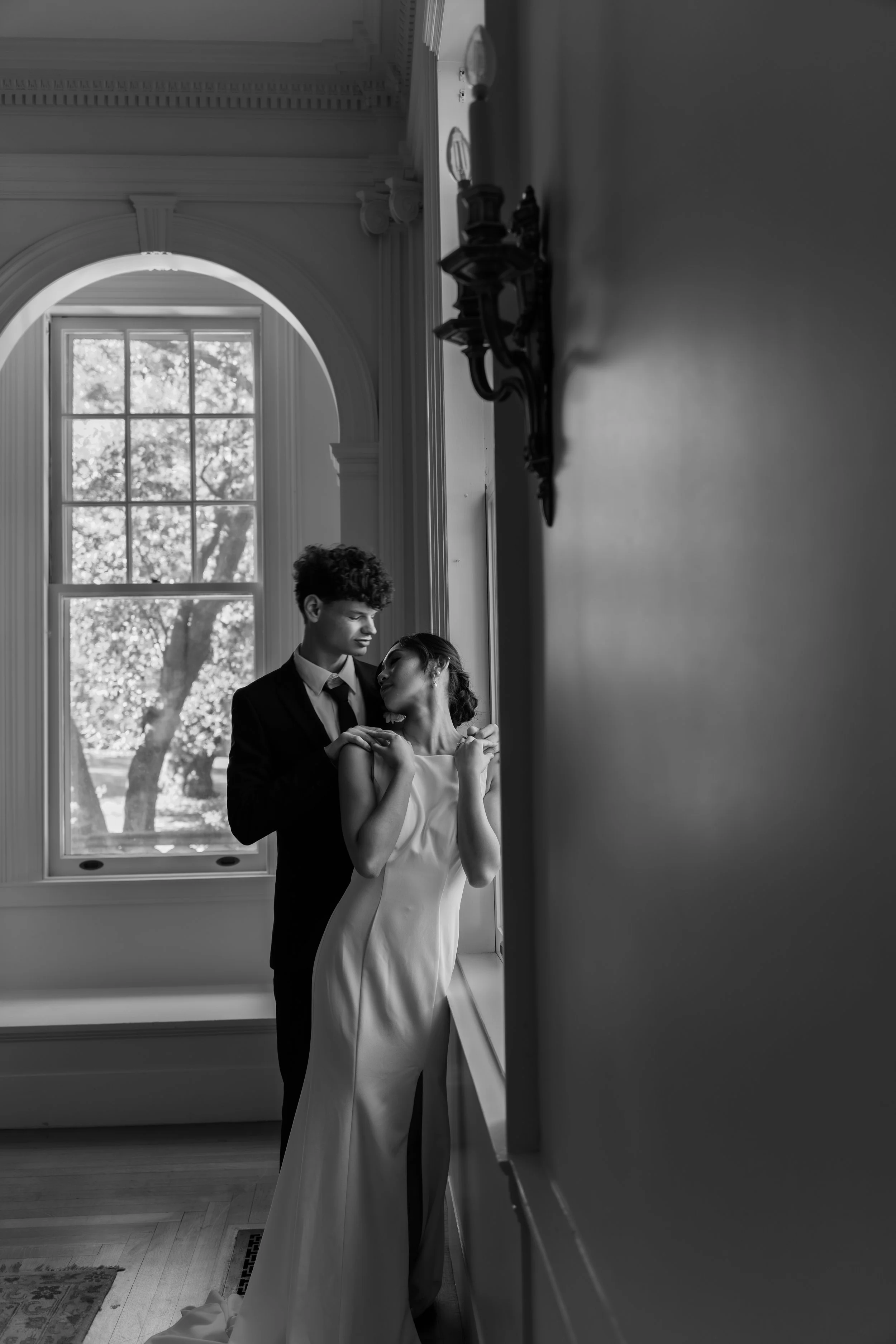 hill-house-durham-nc-wedding-hallway-black-and-white.jpg