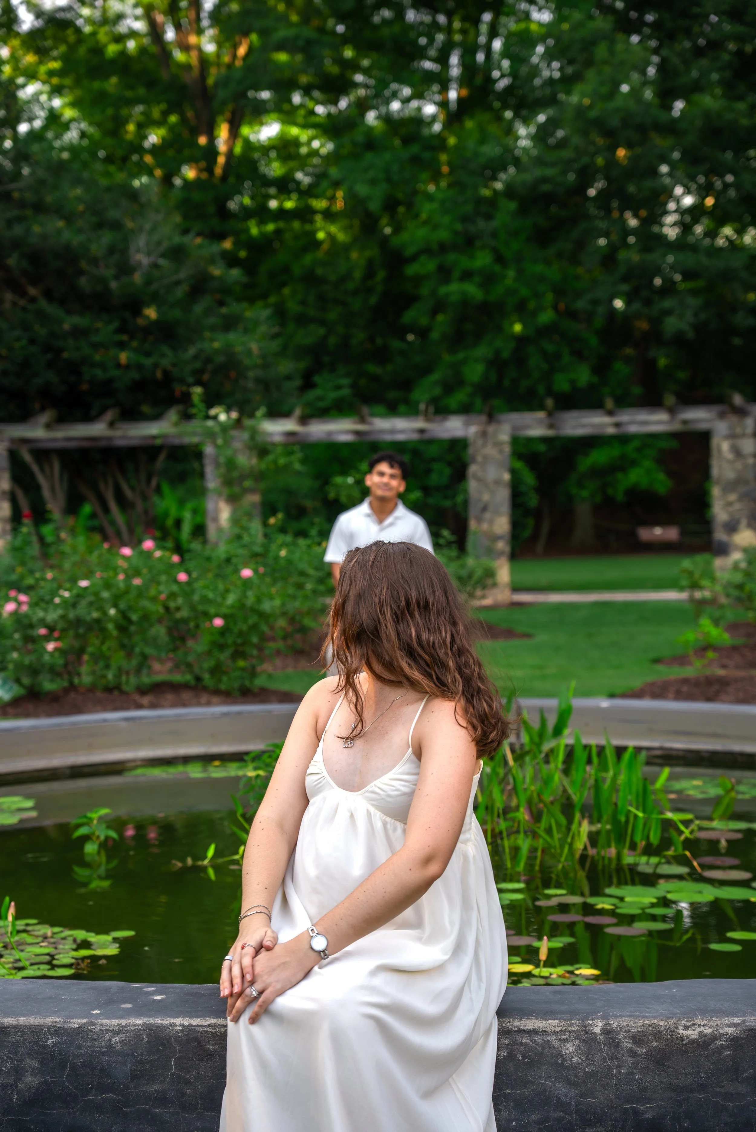raleigh-rose-garden-raleigh-nc-maternity-session-garden-fountain.jpg