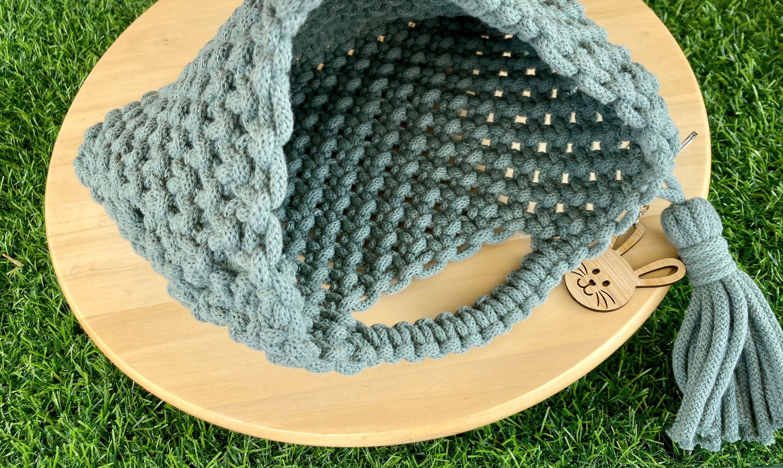 https://i.etsystatic.com/27753751/r/il/1eeece/4421704243/il_fullxfull.4421704243_s306.jpg