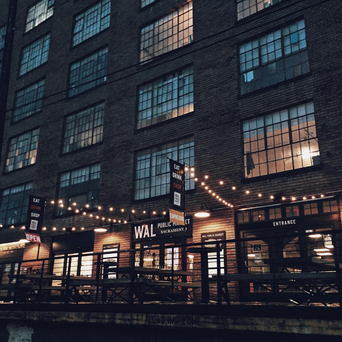 WAL_exterior_night.png
